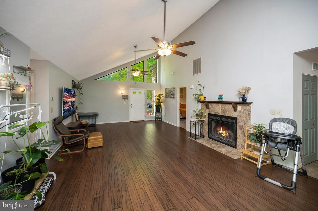 214 SAND TRAP LN, LOCUST GROVE, Virginia 22508, 3 Bedrooms Bedrooms, ,2 BathroomsBathrooms,Residential,LAKE OF THE WOODS,214 SAND TRAP LN,VAOR2013914 MLS # VAOR2013914