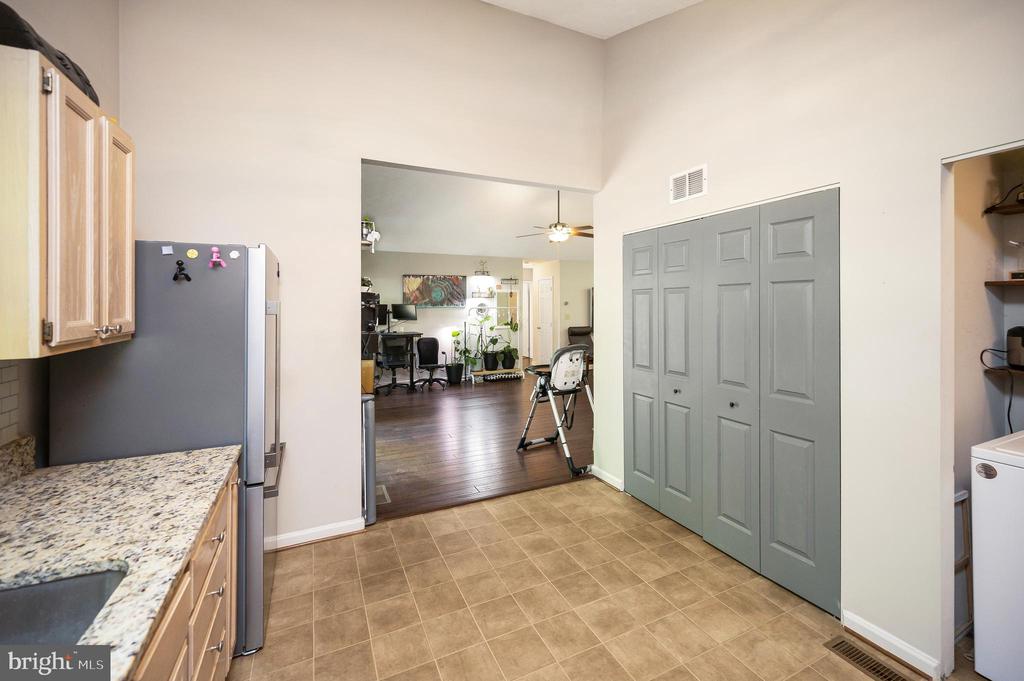 214 SAND TRAP LN, LOCUST GROVE, Virginia 22508, 3 Bedrooms Bedrooms, ,2 BathroomsBathrooms,Residential,LAKE OF THE WOODS,214 SAND TRAP LN,VAOR2013914 MLS # VAOR2013914