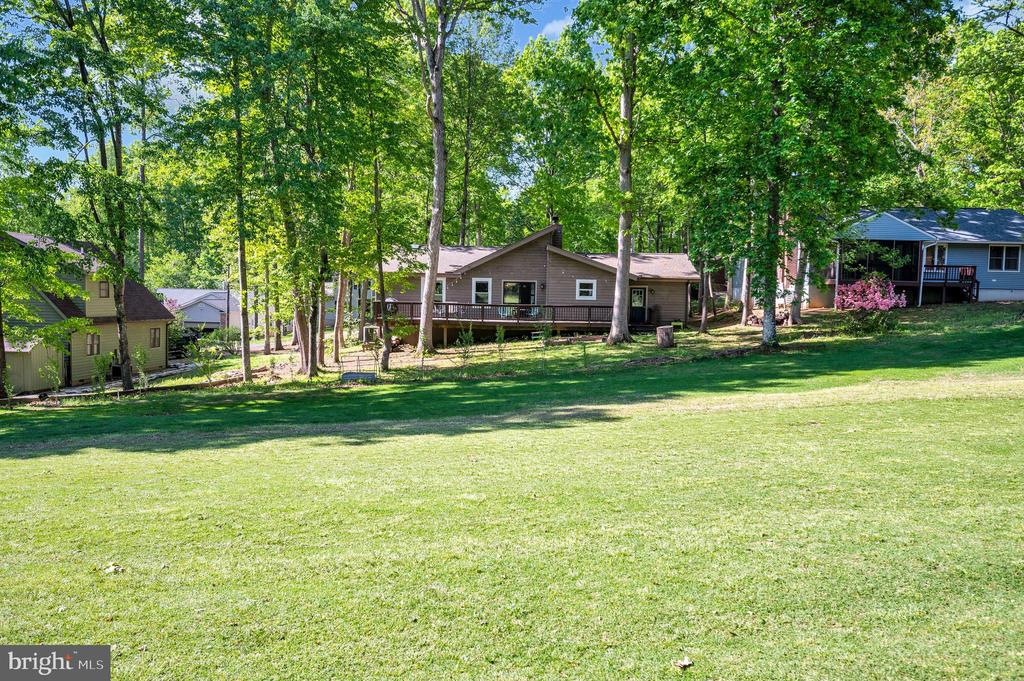 214 SAND TRAP LN, LOCUST GROVE, Virginia 22508, 3 Bedrooms Bedrooms, ,2 BathroomsBathrooms,Residential,LAKE OF THE WOODS,214 SAND TRAP LN,VAOR2013914 MLS # VAOR2013914