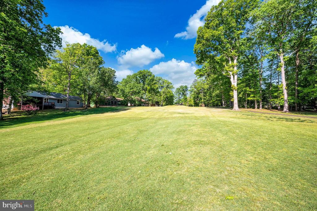 214 SAND TRAP LN, LOCUST GROVE, Virginia 22508, 3 Bedrooms Bedrooms, ,2 BathroomsBathrooms,Residential,LAKE OF THE WOODS,214 SAND TRAP LN,VAOR2013914 MLS # VAOR2013914