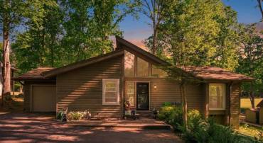 214 SAND TRAP LN, LOCUST GROVE, Virginia 22508, 3 Bedrooms Bedrooms, ,2 BathroomsBathrooms,Residential,LAKE OF THE WOODS,214 SAND TRAP LN,VAOR2013914 MLS # VAOR2013914