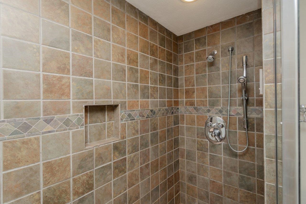 1725 JANIE LN, ROCKINGHAM, Virginia 22801, 4 Bedrooms Bedrooms, ,4 BathroomsBathrooms,Residential,1725 JANIE LN,675974 MLS # 675974