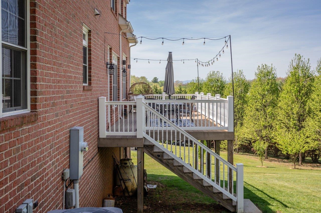 1725 JANIE LN, ROCKINGHAM, Virginia 22801, 4 Bedrooms Bedrooms, ,4 BathroomsBathrooms,Residential,1725 JANIE LN,675974 MLS # 675974