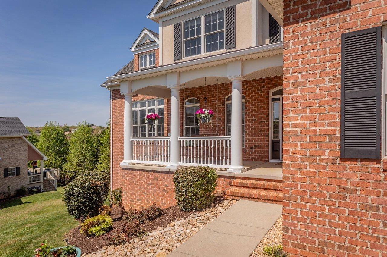 1725 JANIE LN, ROCKINGHAM, Virginia 22801, 4 Bedrooms Bedrooms, ,4 BathroomsBathrooms,Residential,1725 JANIE LN,675974 MLS # 675974