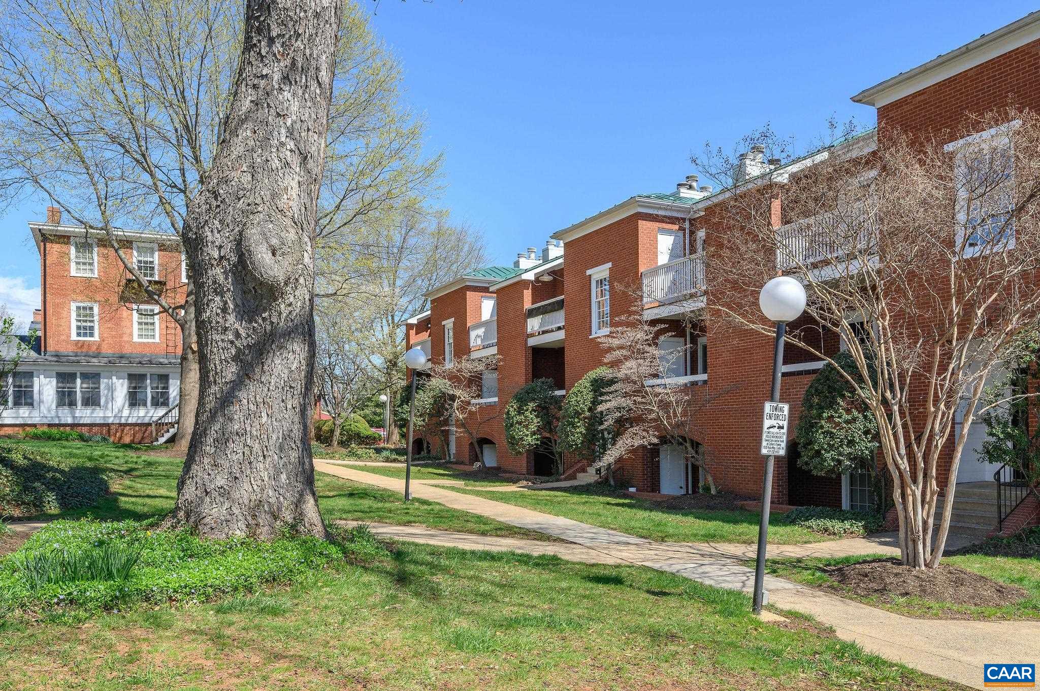 804 EAST JEFFERSON ST, CHARLOTTESVILLE, Virginia 22902, 2 Bedrooms Bedrooms, ,2 BathroomsBathrooms,Residential,Carter Gilmer Condos,804 EAST JEFFERSON ST,676074 MLS # 676074