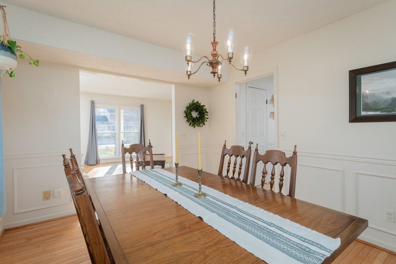 25 EMERY ST, HARRISONBURG, Virginia 22801, 3 Bedrooms Bedrooms, ,2 BathroomsBathrooms,Residential,25 EMERY ST,676096 MLS # 676096