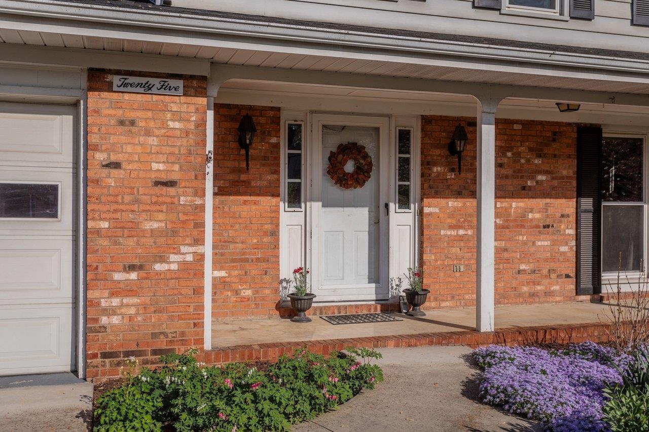 25 EMERY ST, HARRISONBURG, Virginia 22801, 3 Bedrooms Bedrooms, ,2 BathroomsBathrooms,Residential,25 EMERY ST,676096 MLS # 676096