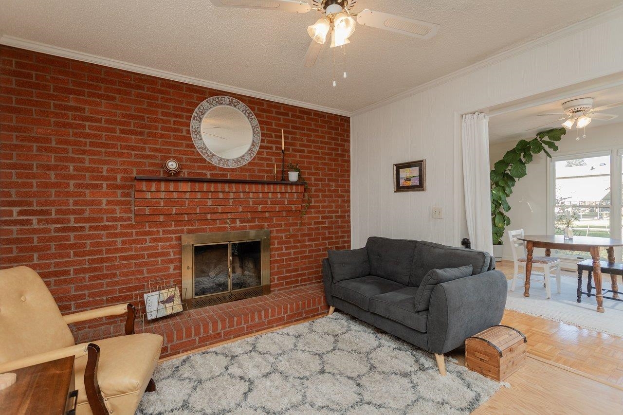 25 EMERY ST, HARRISONBURG, Virginia 22801, 3 Bedrooms Bedrooms, ,2 BathroomsBathrooms,Residential,25 EMERY ST,676096 MLS # 676096