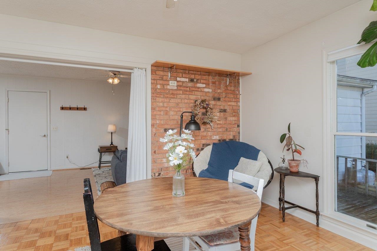 25 EMERY ST, HARRISONBURG, Virginia 22801, 3 Bedrooms Bedrooms, ,2 BathroomsBathrooms,Residential,25 EMERY ST,676096 MLS # 676096