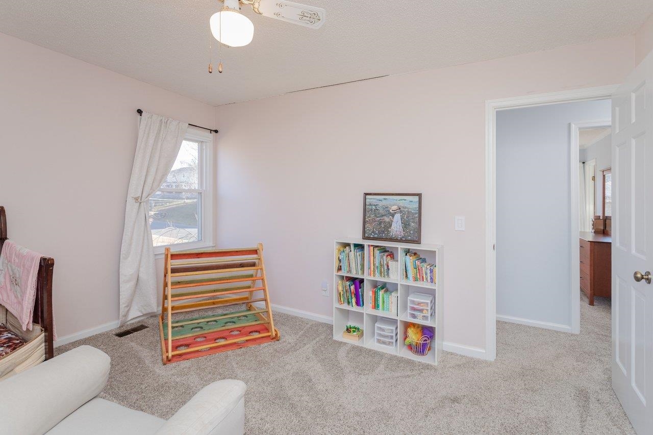 25 EMERY ST, HARRISONBURG, Virginia 22801, 3 Bedrooms Bedrooms, ,2 BathroomsBathrooms,Residential,25 EMERY ST,676096 MLS # 676096