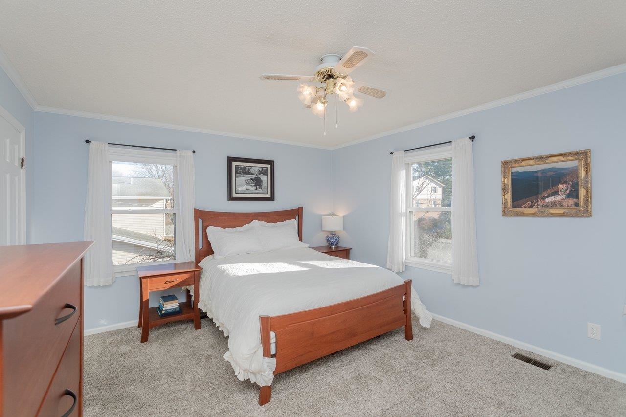 25 EMERY ST, HARRISONBURG, Virginia 22801, 3 Bedrooms Bedrooms, ,2 BathroomsBathrooms,Residential,25 EMERY ST,676096 MLS # 676096