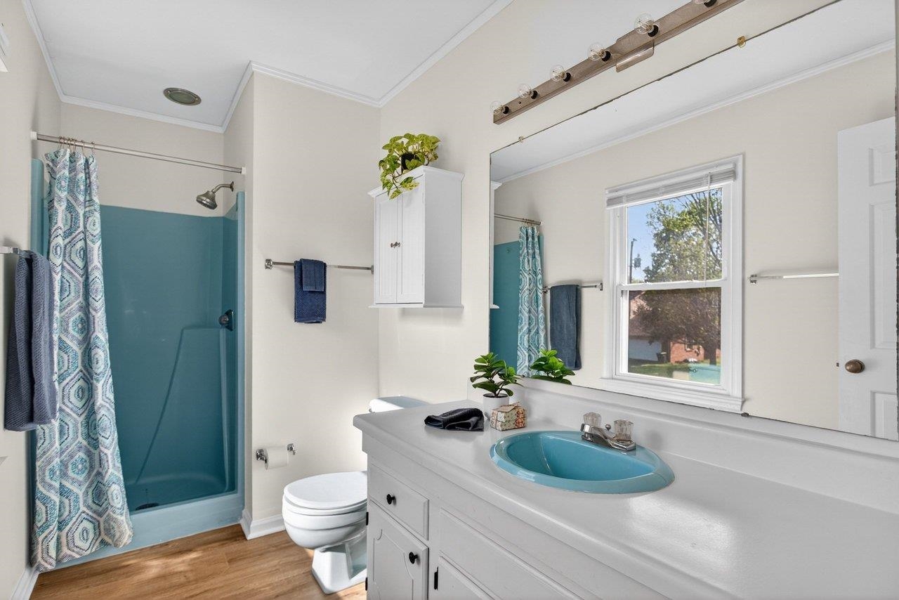 25 EMERY ST, HARRISONBURG, Virginia 22801, 3 Bedrooms Bedrooms, ,2 BathroomsBathrooms,Residential,25 EMERY ST,676096 MLS # 676096