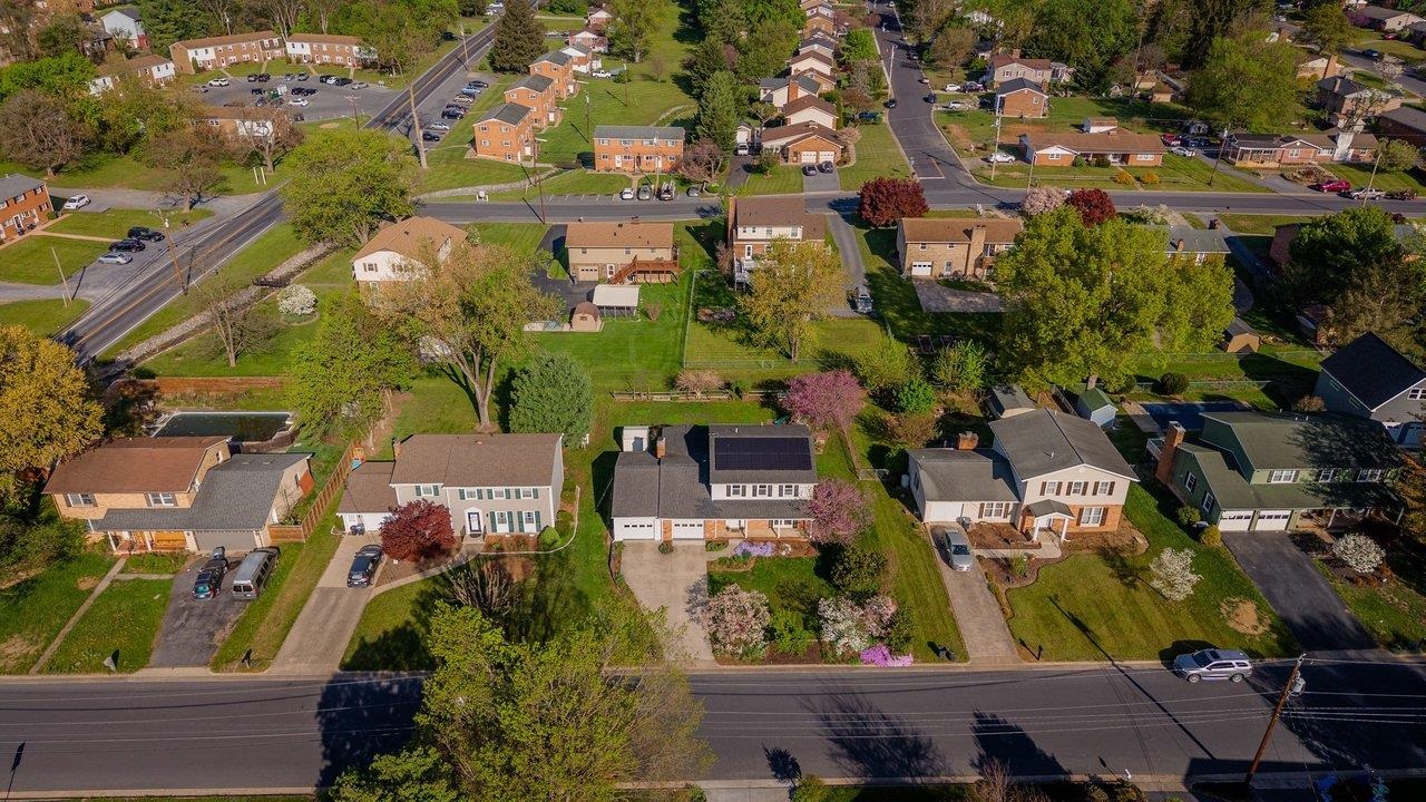 25 EMERY ST, HARRISONBURG, Virginia 22801, 3 Bedrooms Bedrooms, ,2 BathroomsBathrooms,Residential,25 EMERY ST,676096 MLS # 676096