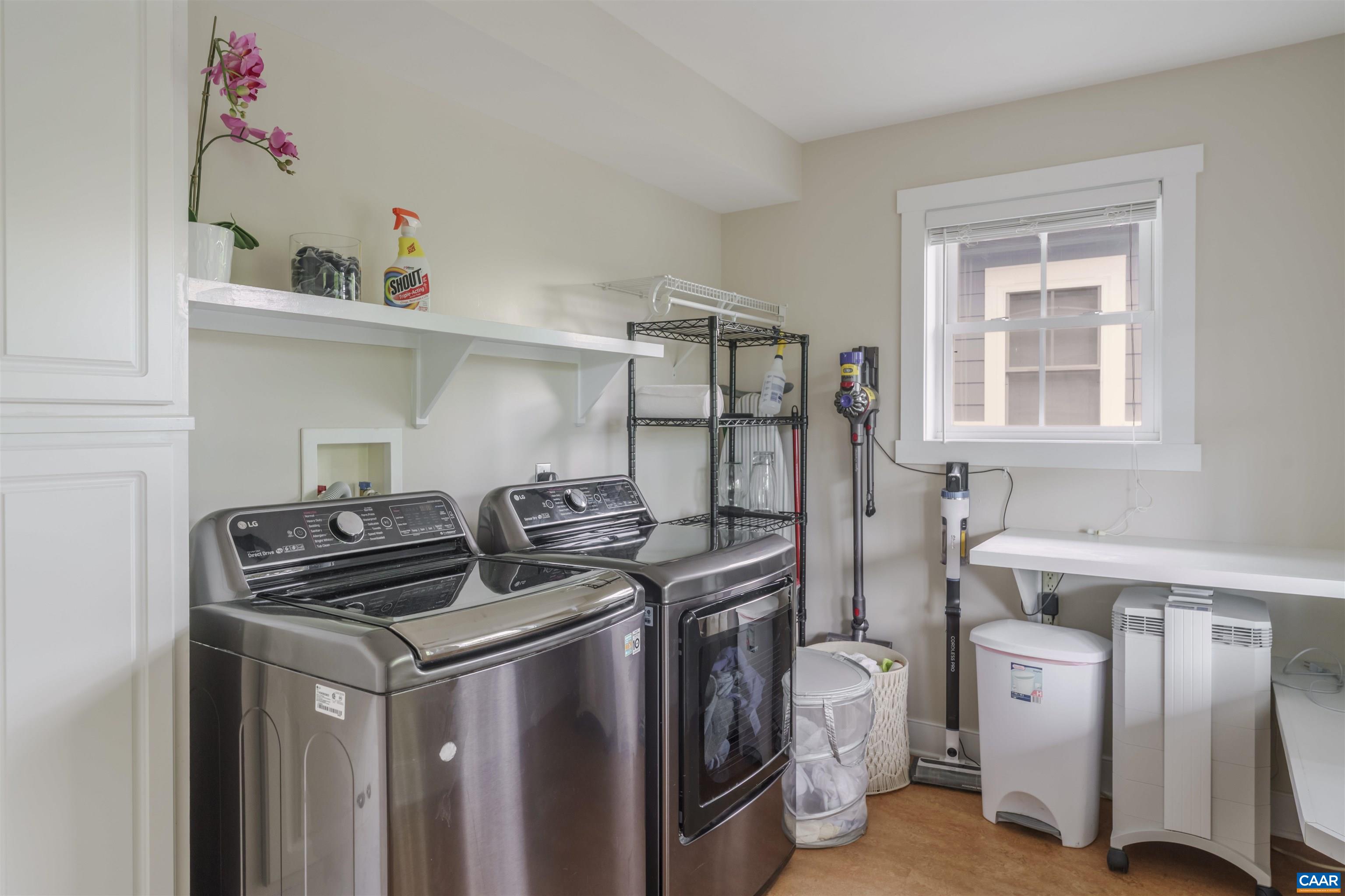 670 TYREE LN, CHARLOTTESVILLE, Virginia 22901, 5 Bedrooms Bedrooms, ,4 BathroomsBathrooms,Residential,670 TYREE LN,676100 MLS # 676100