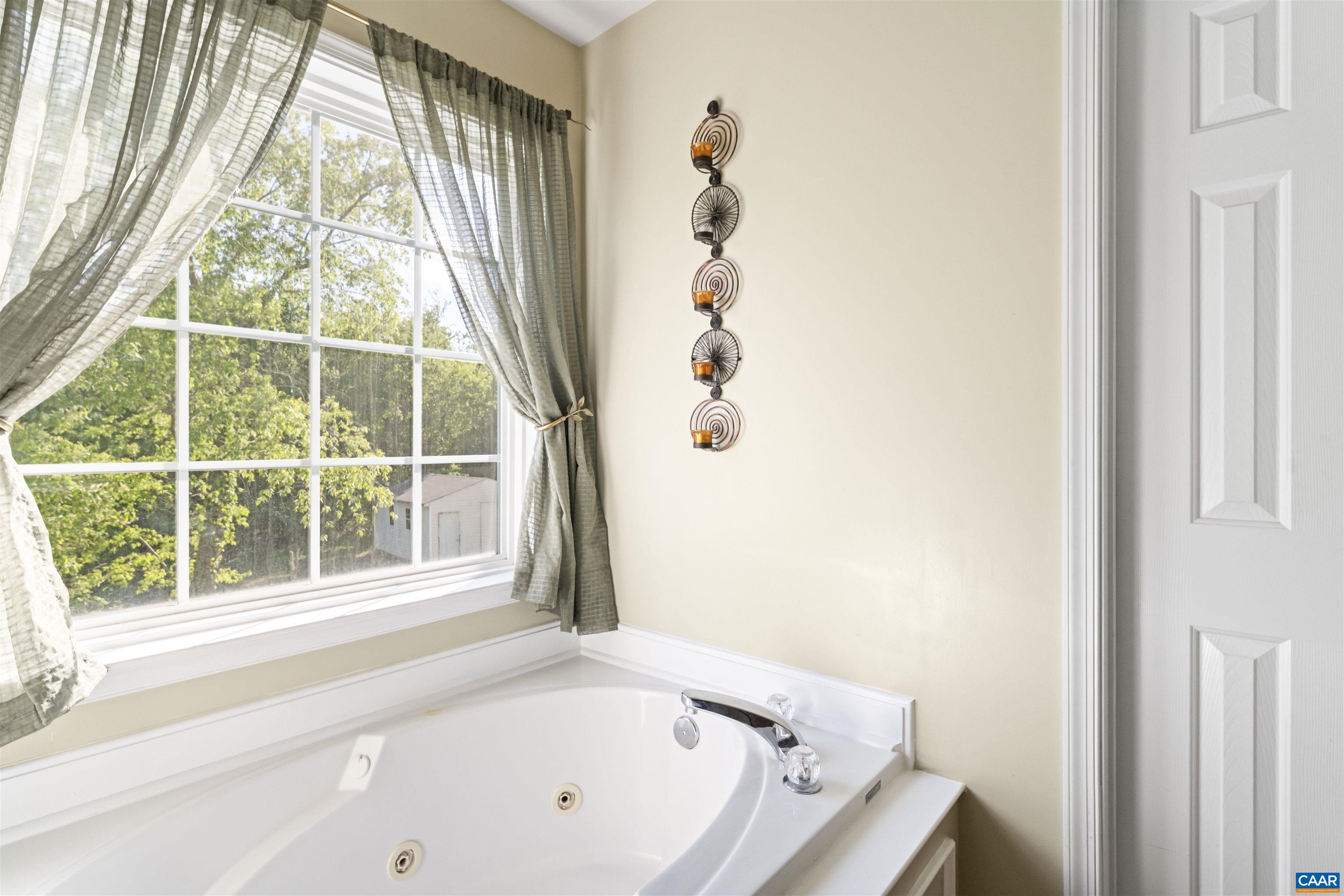 156 SOUTHRIDGE DR, RUCKERSVILLE, Virginia 22968, 4 Bedrooms Bedrooms, ,3 BathroomsBathrooms,Residential,156 SOUTHRIDGE DR,676178 MLS # 676178