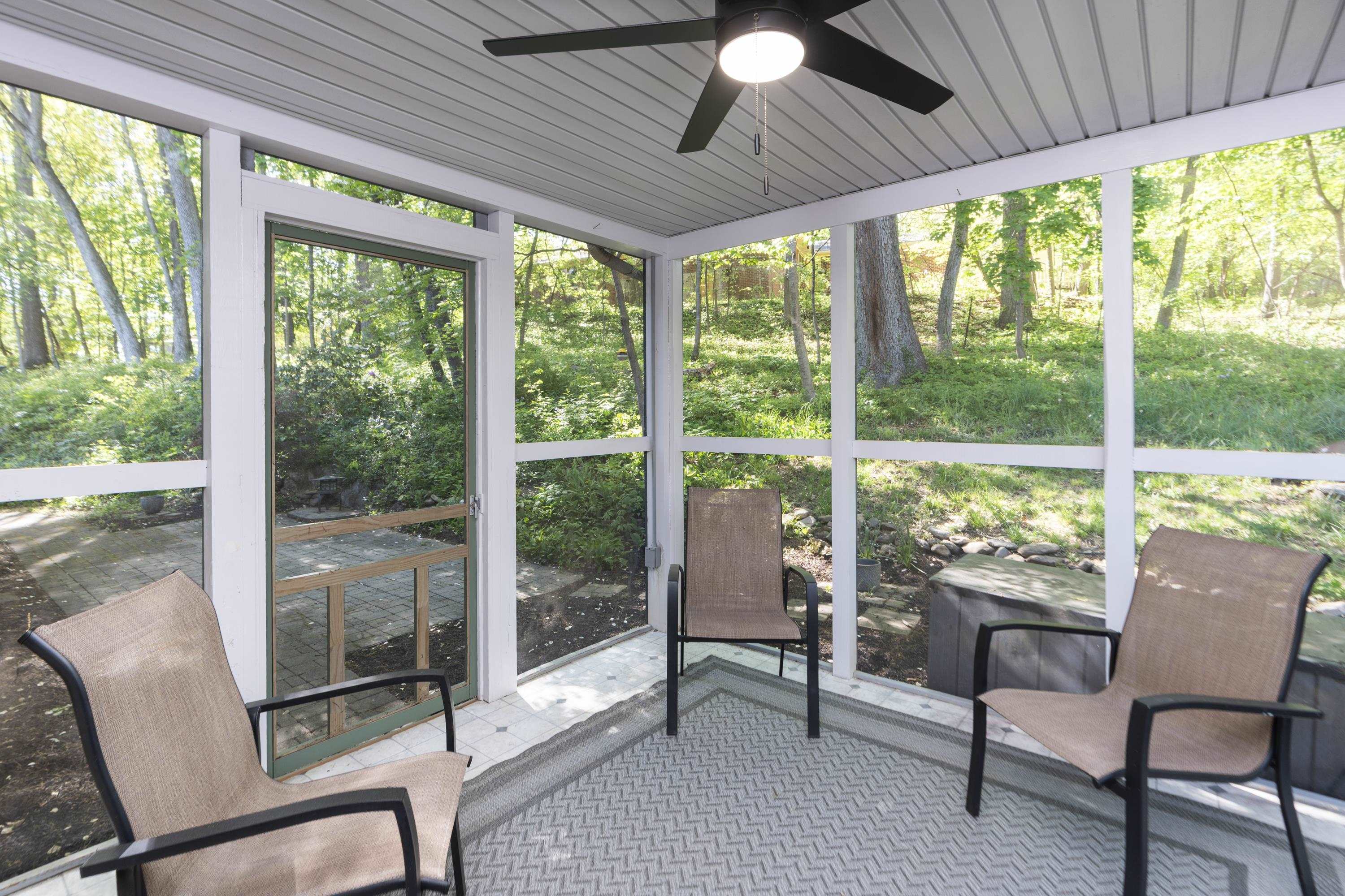 807 N BRAE BURN PL, STAUNTON, Virginia 24401, 4 Bedrooms Bedrooms, ,2 BathroomsBathrooms,Residential,807 N BRAE BURN PL,676190 MLS # 676190