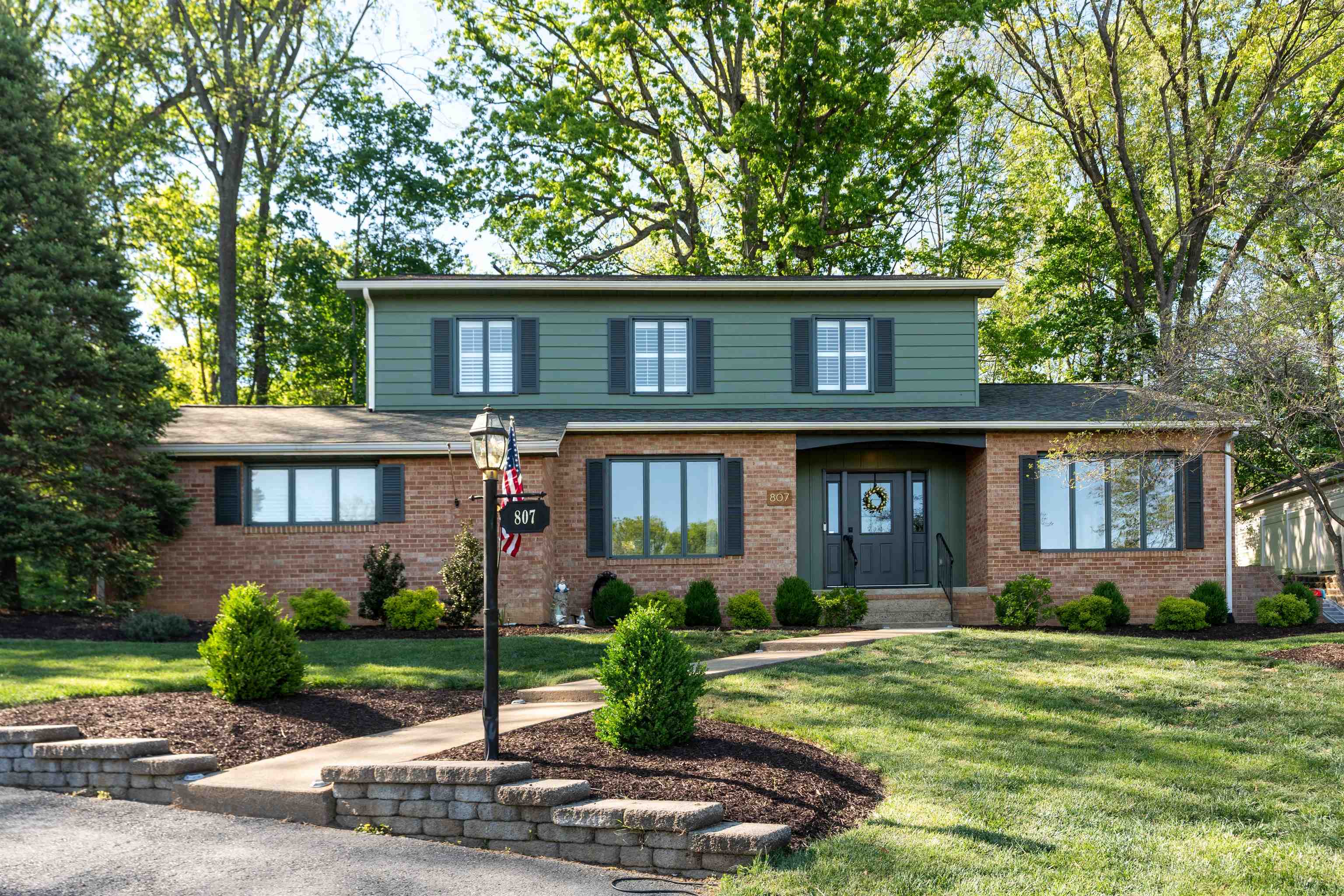 807 N BRAE BURN PL, STAUNTON, Virginia 24401, 4 Bedrooms Bedrooms, ,2 BathroomsBathrooms,Residential,807 N BRAE BURN PL,676190 MLS # 676190