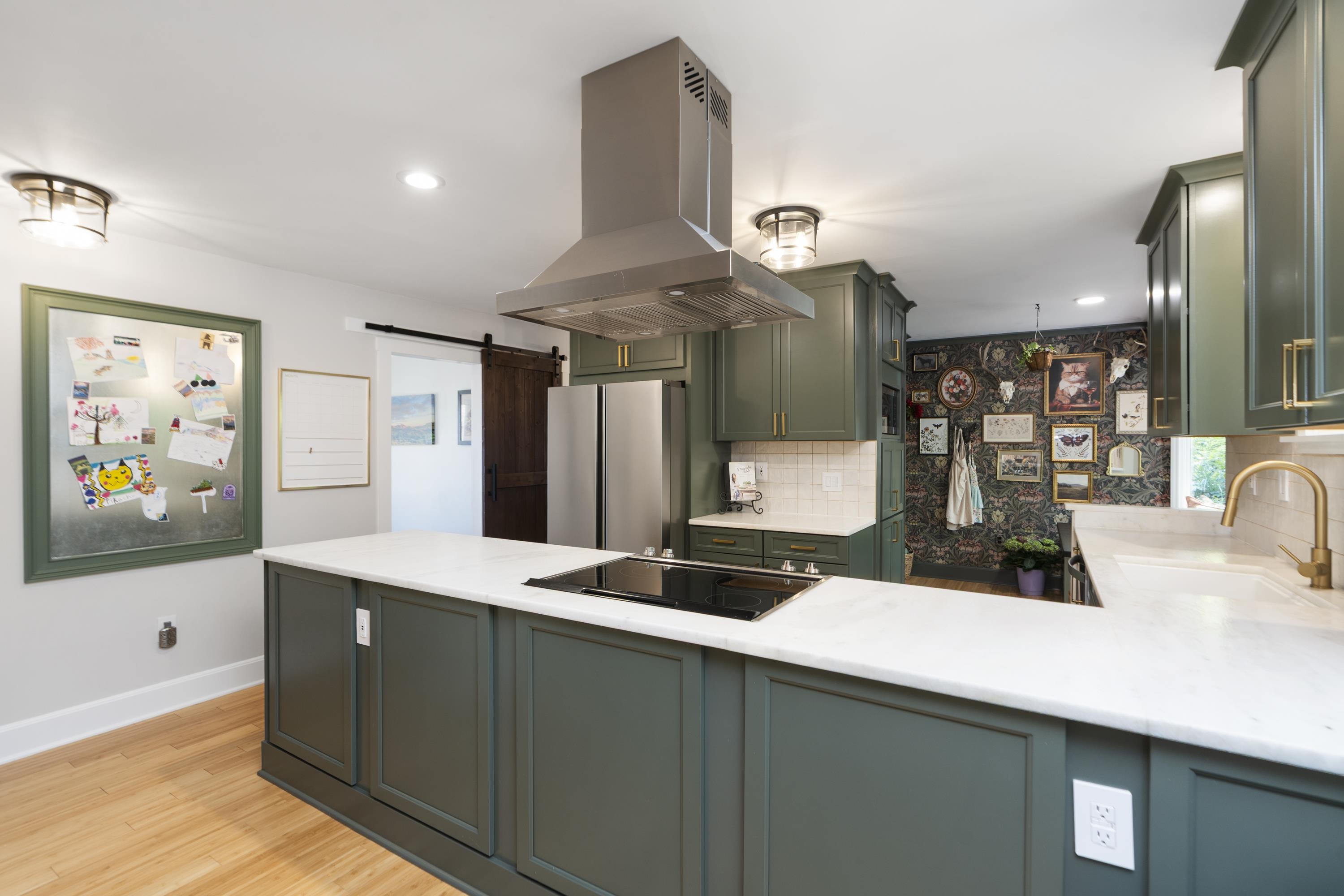 807 N BRAE BURN PL, STAUNTON, Virginia 24401, 4 Bedrooms Bedrooms, ,2 BathroomsBathrooms,Residential,807 N BRAE BURN PL,676190 MLS # 676190