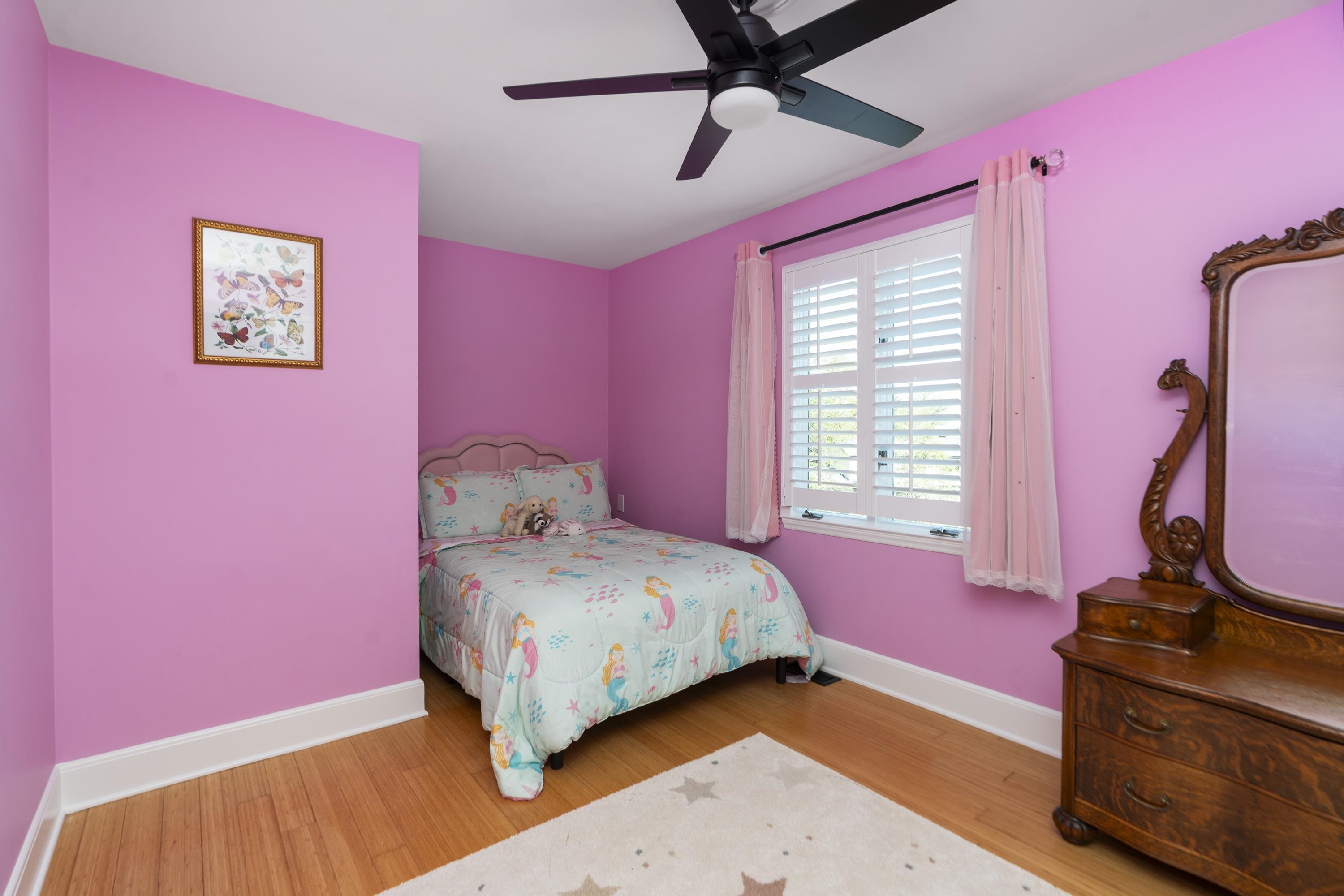 807 N BRAE BURN PL, STAUNTON, Virginia 24401, 4 Bedrooms Bedrooms, ,2 BathroomsBathrooms,Residential,807 N BRAE BURN PL,676190 MLS # 676190