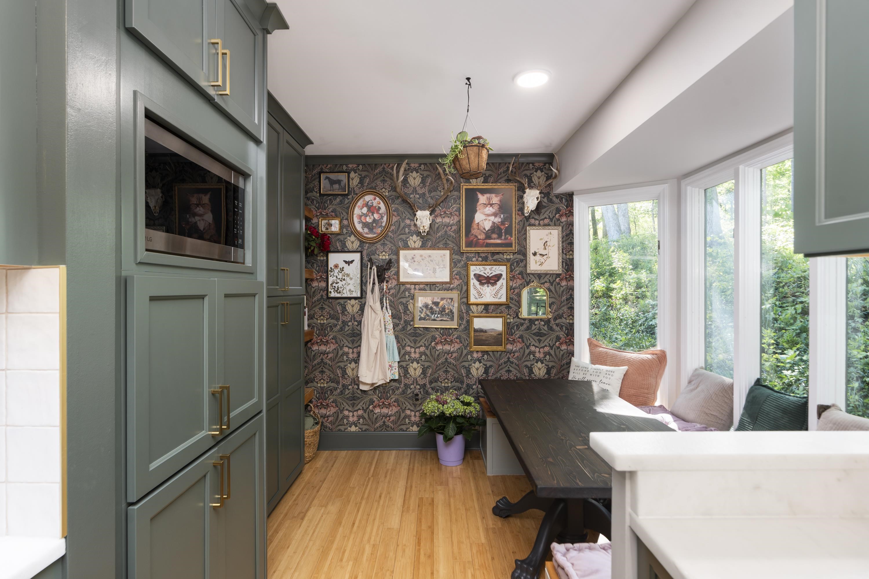 807 N BRAE BURN PL, STAUNTON, Virginia 24401, 4 Bedrooms Bedrooms, ,2 BathroomsBathrooms,Residential,807 N BRAE BURN PL,676190 MLS # 676190