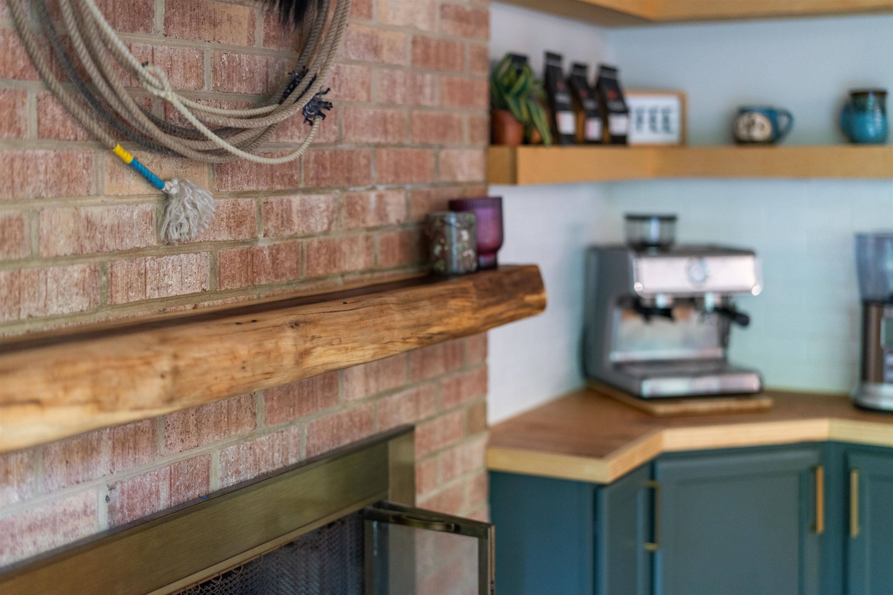 807 N BRAE BURN PL, STAUNTON, Virginia 24401, 4 Bedrooms Bedrooms, ,2 BathroomsBathrooms,Residential,807 N BRAE BURN PL,676190 MLS # 676190