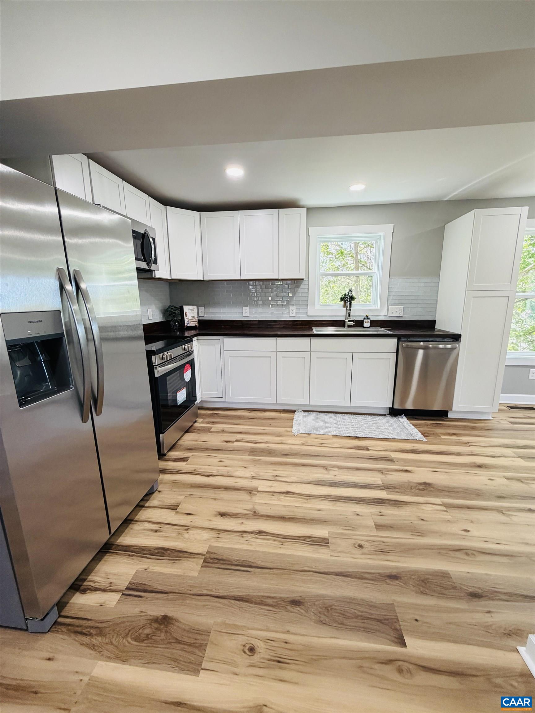 427 MONTGOMERY AVE, STAUNTON, Virginia 24401, 3 Bedrooms Bedrooms, ,2 BathroomsBathrooms,Residential,427 MONTGOMERY AVE,676191 MLS # 676191