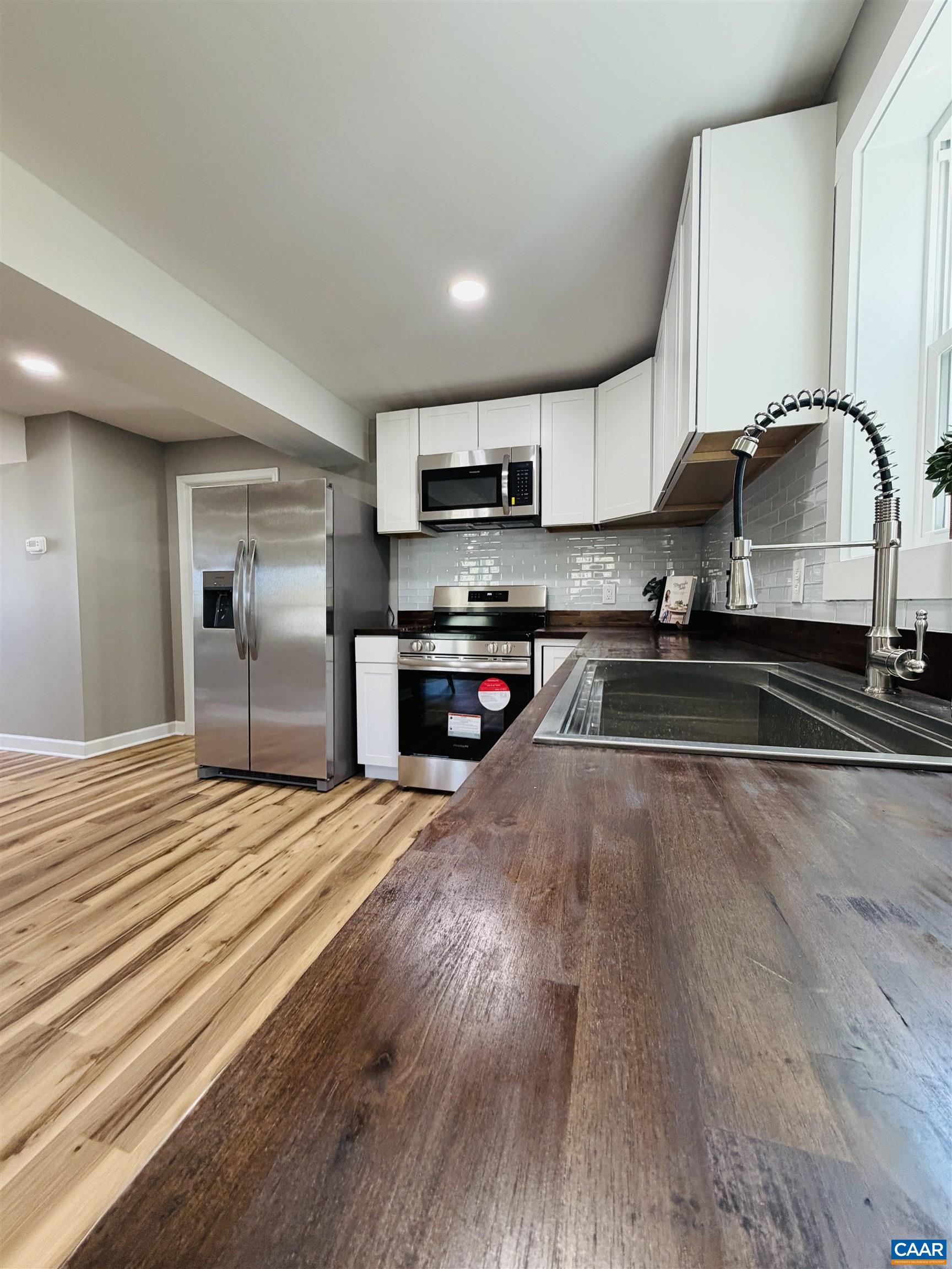 427 MONTGOMERY AVE, STAUNTON, Virginia 24401, 3 Bedrooms Bedrooms, ,2 BathroomsBathrooms,Residential,427 MONTGOMERY AVE,676191 MLS # 676191