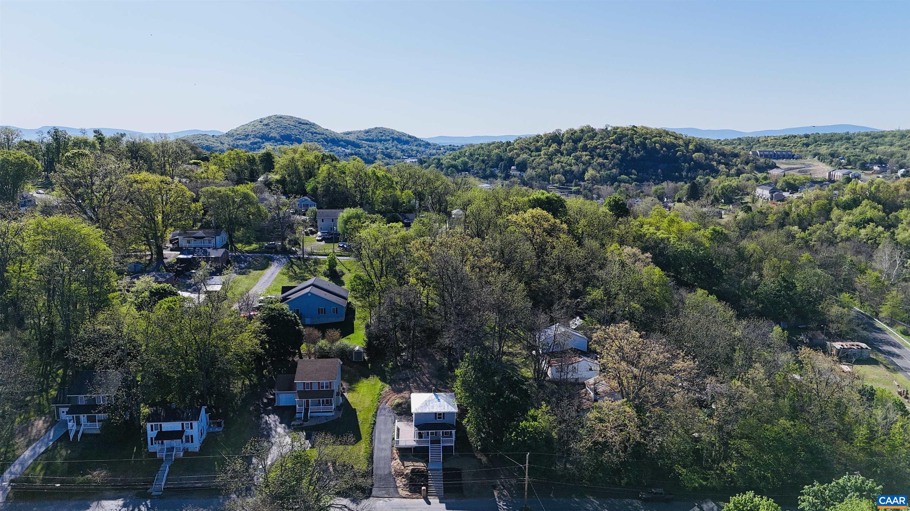 427 MONTGOMERY AVE, STAUNTON, Virginia 24401, 3 Bedrooms Bedrooms, ,2 BathroomsBathrooms,Residential,427 MONTGOMERY AVE,676191 MLS # 676191