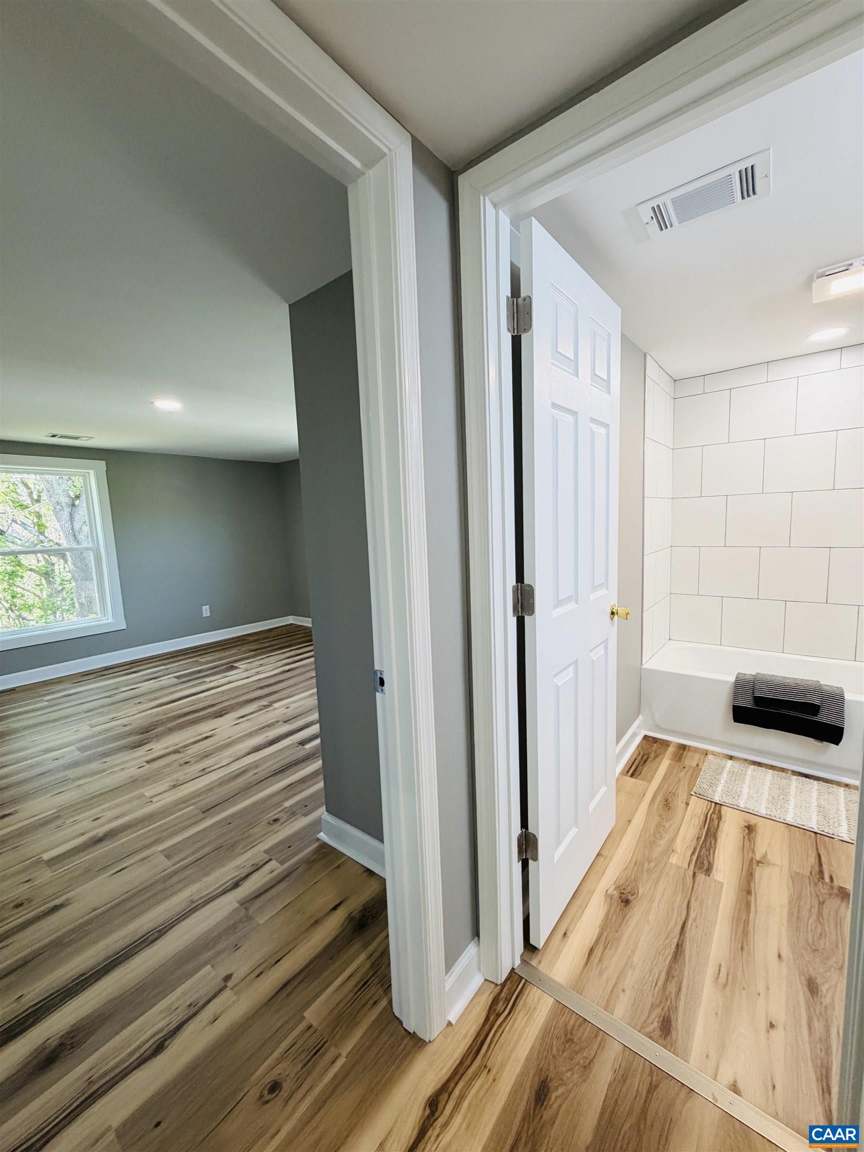 427 MONTGOMERY AVE, STAUNTON, Virginia 24401, 3 Bedrooms Bedrooms, ,2 BathroomsBathrooms,Residential,427 MONTGOMERY AVE,676191 MLS # 676191