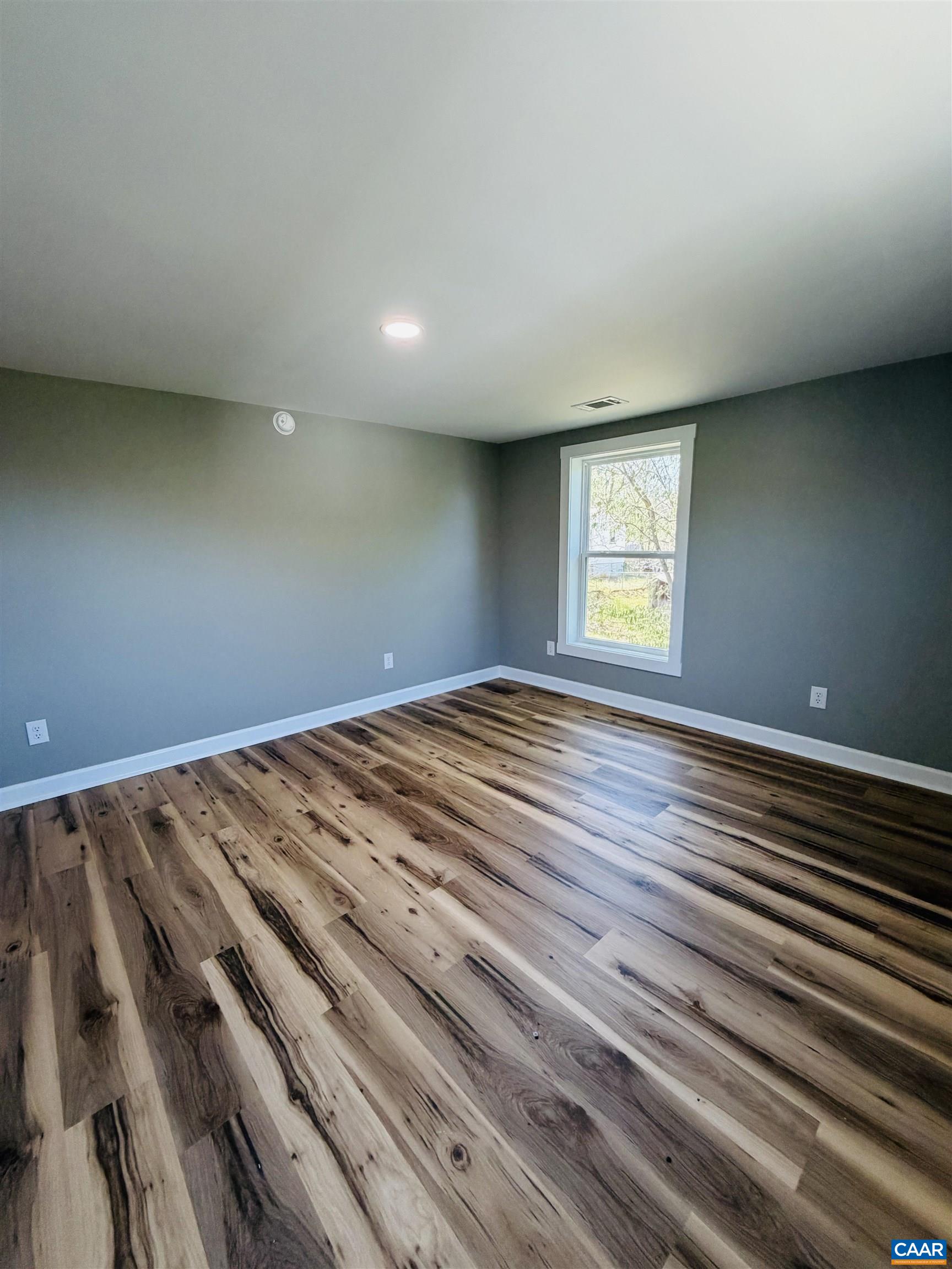 427 MONTGOMERY AVE, STAUNTON, Virginia 24401, 3 Bedrooms Bedrooms, ,2 BathroomsBathrooms,Residential,427 MONTGOMERY AVE,676191 MLS # 676191