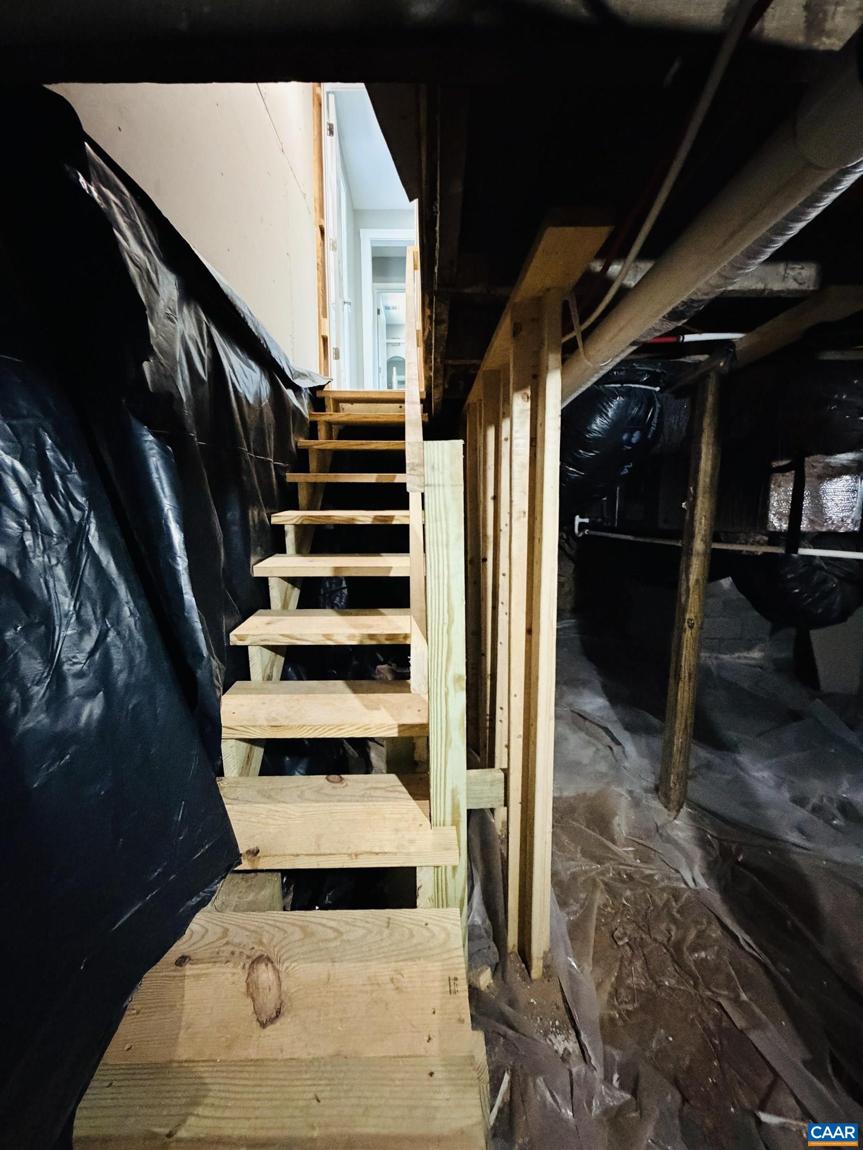 427 MONTGOMERY AVE, STAUNTON, Virginia 24401, 3 Bedrooms Bedrooms, ,2 BathroomsBathrooms,Residential,427 MONTGOMERY AVE,676191 MLS # 676191