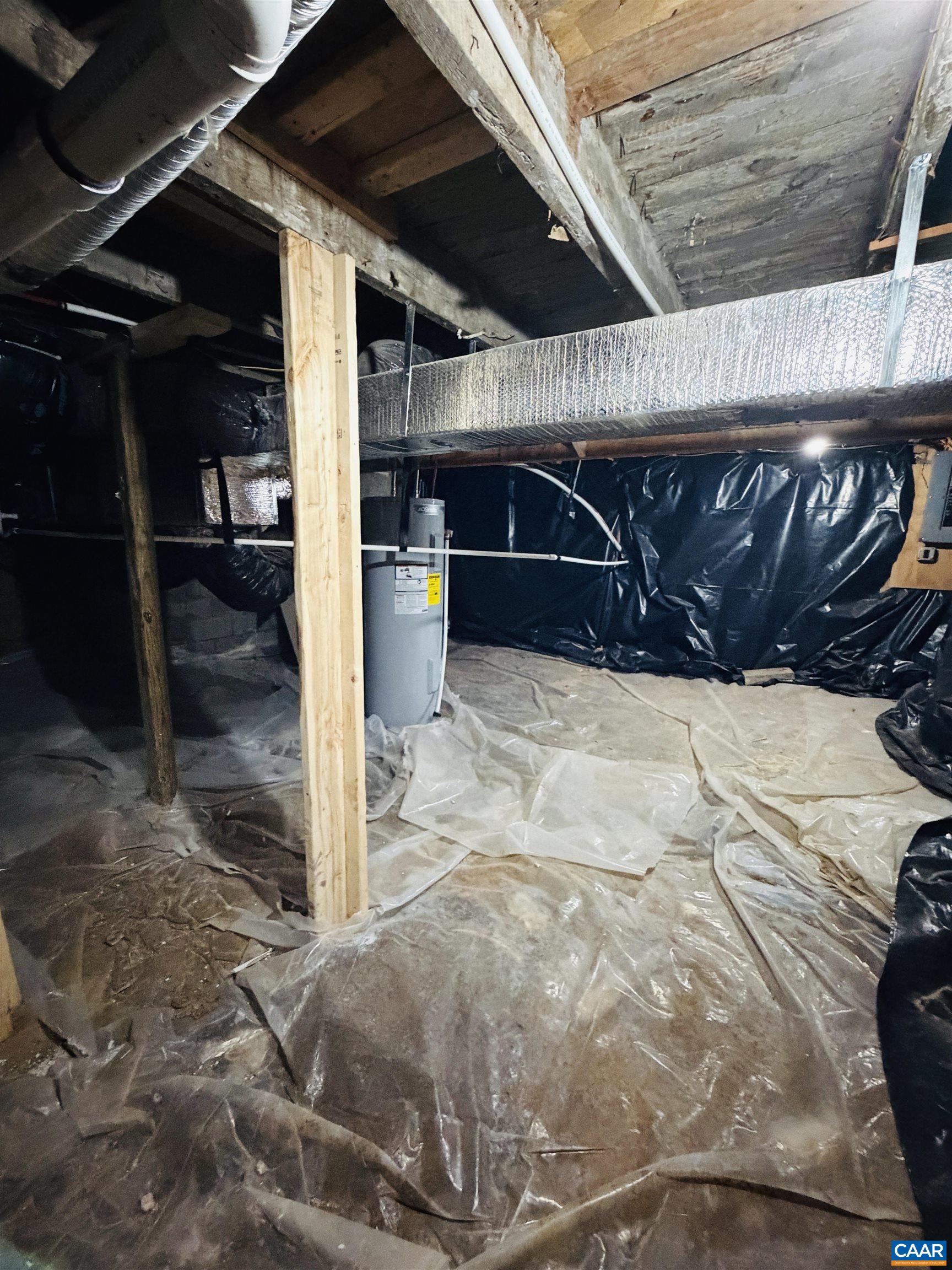 427 MONTGOMERY AVE, STAUNTON, Virginia 24401, 3 Bedrooms Bedrooms, ,2 BathroomsBathrooms,Residential,427 MONTGOMERY AVE,676191 MLS # 676191