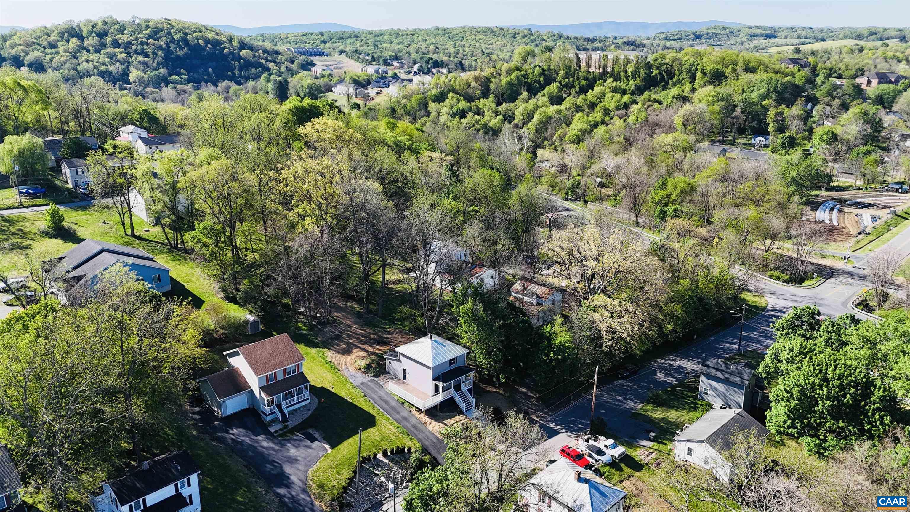 427 MONTGOMERY AVE, STAUNTON, Virginia 24401, 3 Bedrooms Bedrooms, ,2 BathroomsBathrooms,Residential,427 MONTGOMERY AVE,676191 MLS # 676191