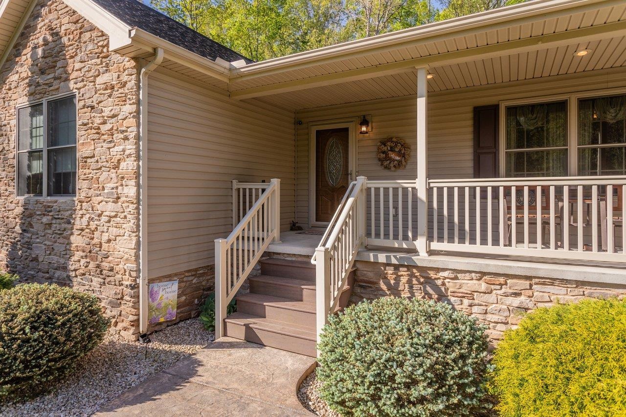 16823 KITES DR, ELKTON, Virginia 22827, 3 Bedrooms Bedrooms, ,2 BathroomsBathrooms,Residential,16823 KITES DR,676192 MLS # 676192