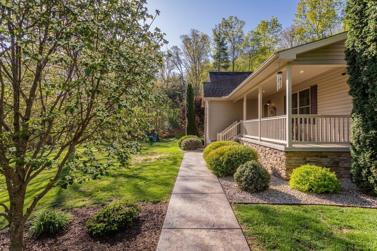 16823 KITES DR, ELKTON, Virginia 22827, 3 Bedrooms Bedrooms, ,2 BathroomsBathrooms,Residential,16823 KITES DR,676192 MLS # 676192