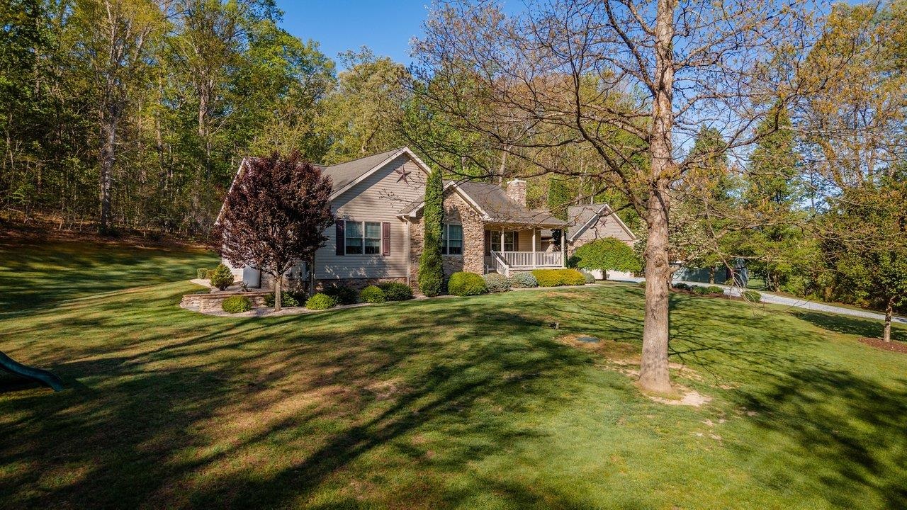 16823 KITES DR, ELKTON, Virginia 22827, 3 Bedrooms Bedrooms, ,2 BathroomsBathrooms,Residential,16823 KITES DR,676192 MLS # 676192