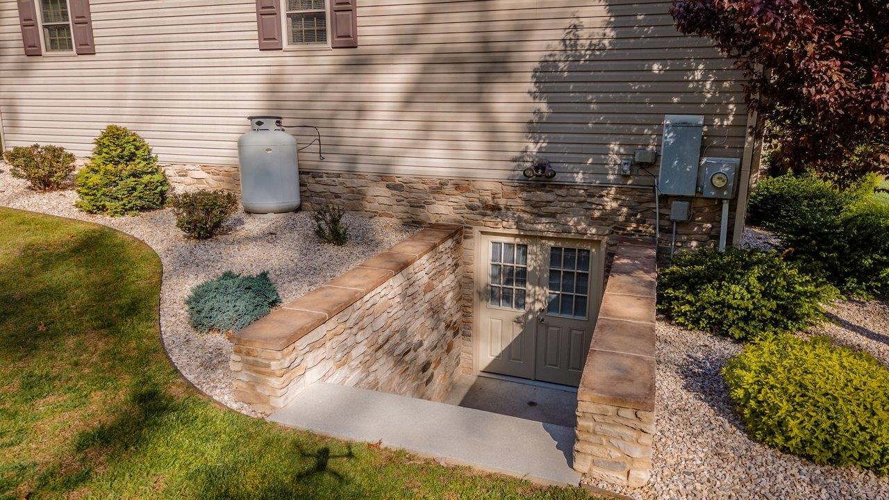 16823 KITES DR, ELKTON, Virginia 22827, 3 Bedrooms Bedrooms, ,2 BathroomsBathrooms,Residential,16823 KITES DR,676192 MLS # 676192