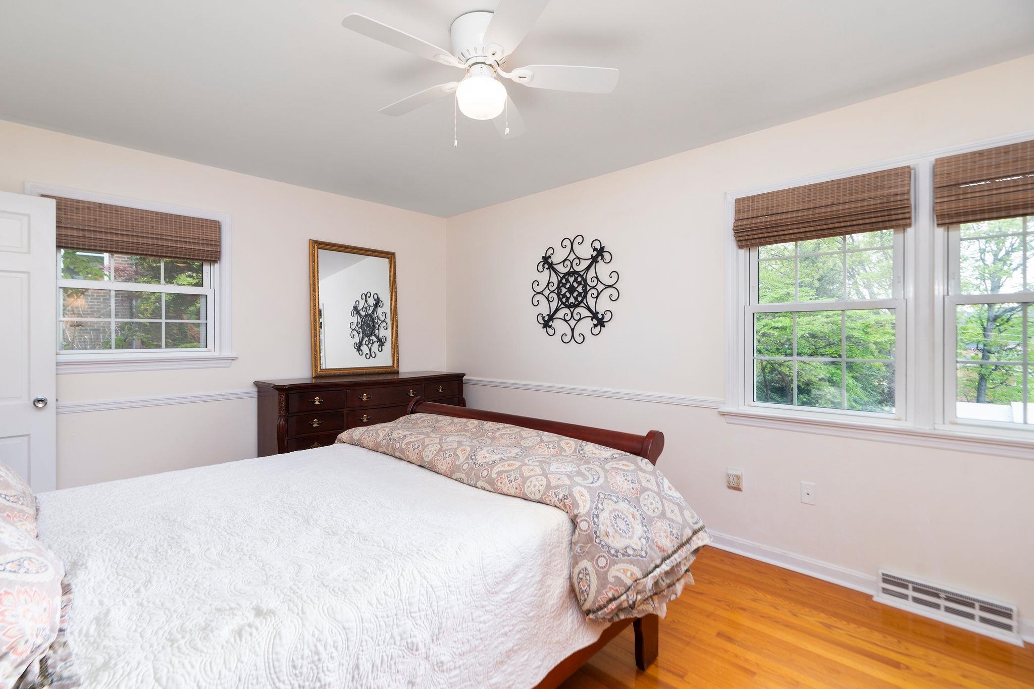 525 ROBIN ST, STAUNTON, Virginia 24401, 3 Bedrooms Bedrooms, ,2 BathroomsBathrooms,Residential,525 ROBIN ST,676197 MLS # 676197