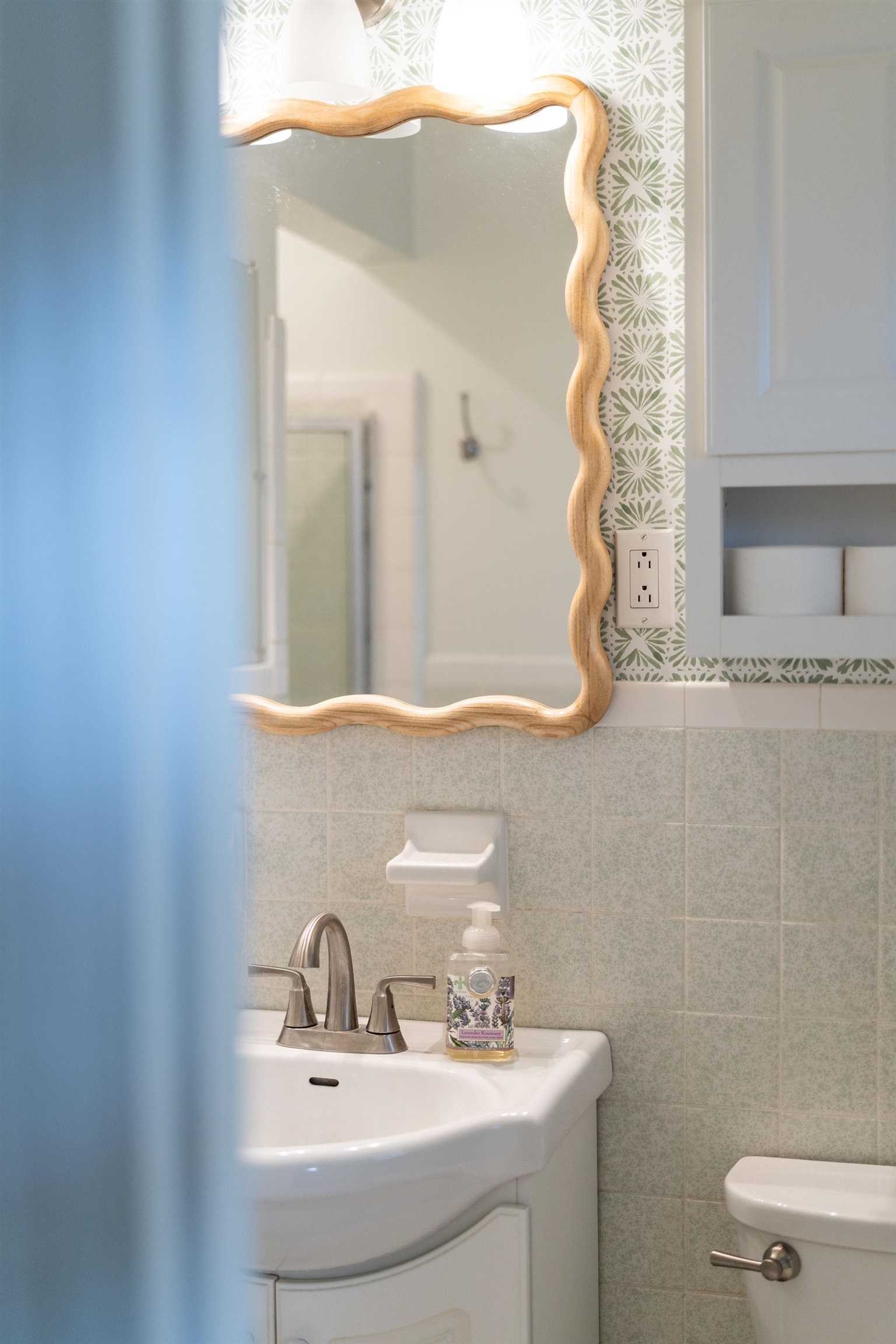 525 ROBIN ST, STAUNTON, Virginia 24401, 3 Bedrooms Bedrooms, ,2 BathroomsBathrooms,Residential,525 ROBIN ST,676197 MLS # 676197