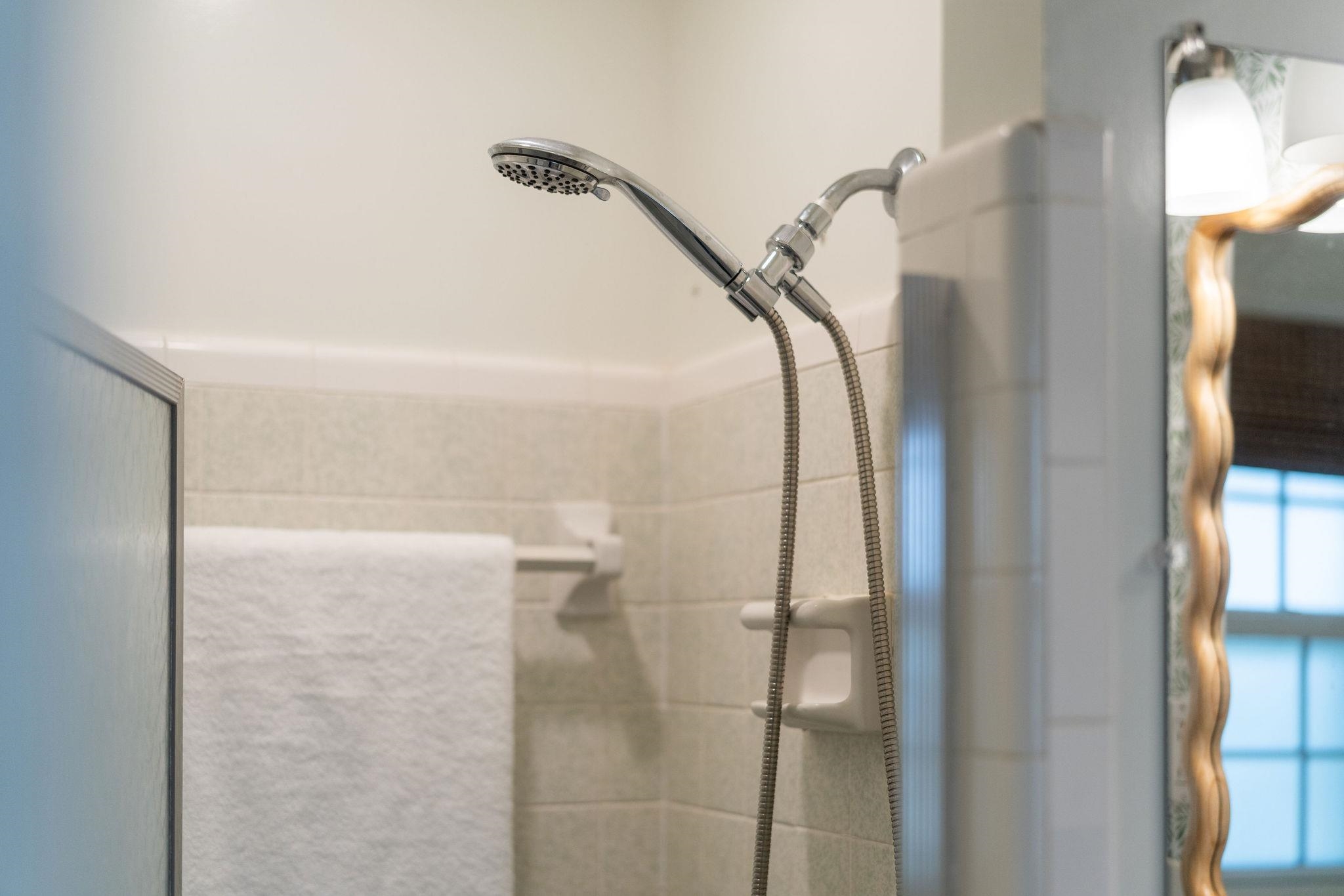 525 ROBIN ST, STAUNTON, Virginia 24401, 3 Bedrooms Bedrooms, ,2 BathroomsBathrooms,Residential,525 ROBIN ST,676197 MLS # 676197