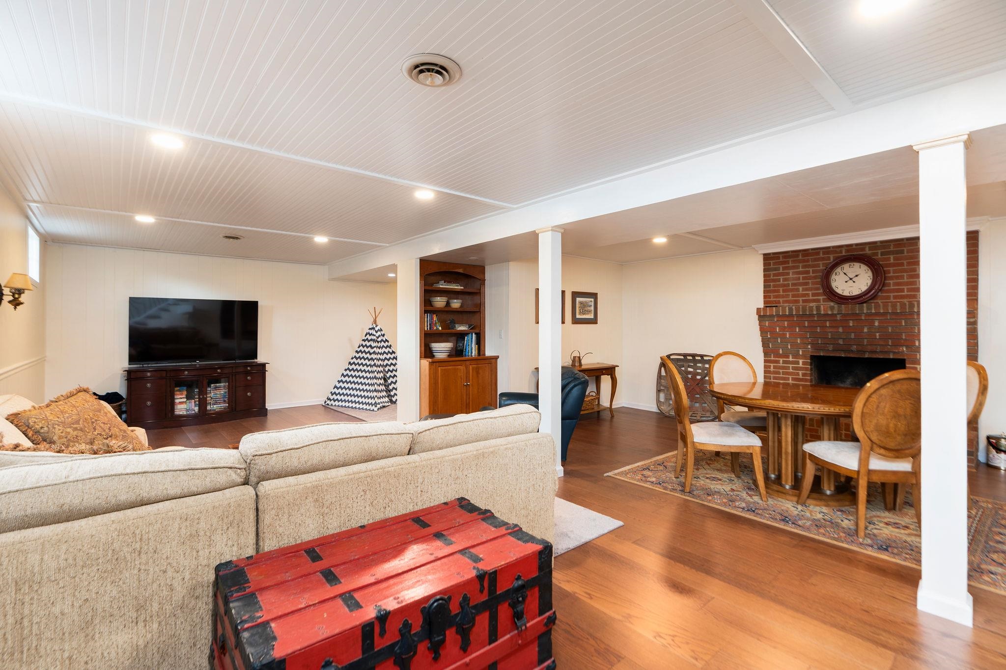 525 ROBIN ST, STAUNTON, Virginia 24401, 3 Bedrooms Bedrooms, ,2 BathroomsBathrooms,Residential,525 ROBIN ST,676197 MLS # 676197