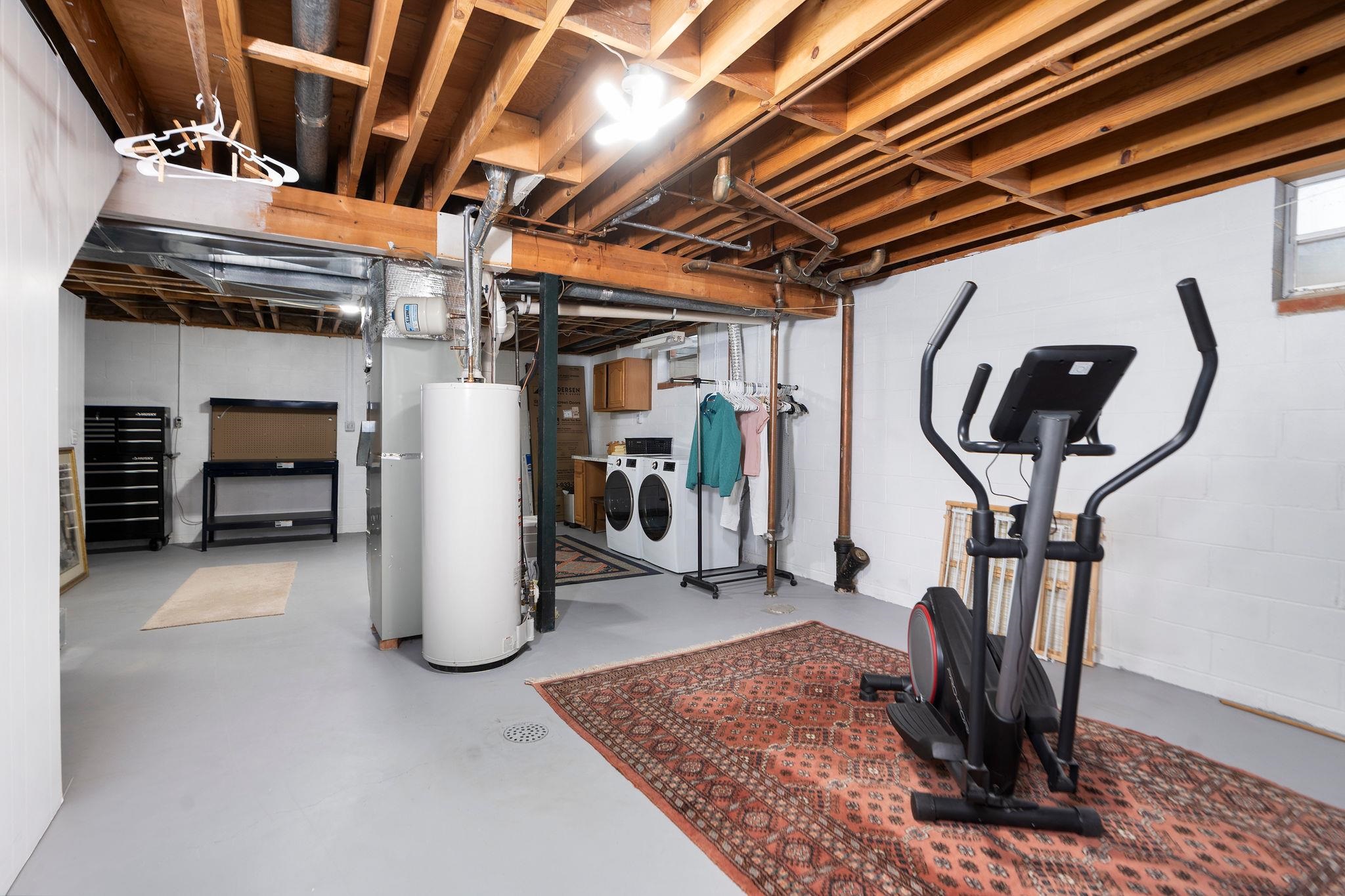 525 ROBIN ST, STAUNTON, Virginia 24401, 3 Bedrooms Bedrooms, ,2 BathroomsBathrooms,Residential,525 ROBIN ST,676197 MLS # 676197