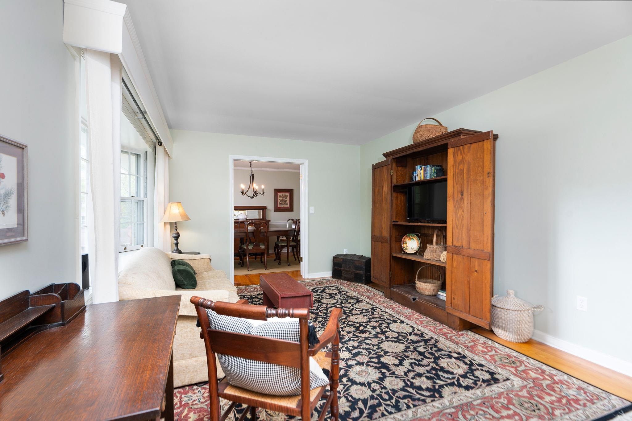 525 ROBIN ST, STAUNTON, Virginia 24401, 3 Bedrooms Bedrooms, ,2 BathroomsBathrooms,Residential,525 ROBIN ST,676197 MLS # 676197