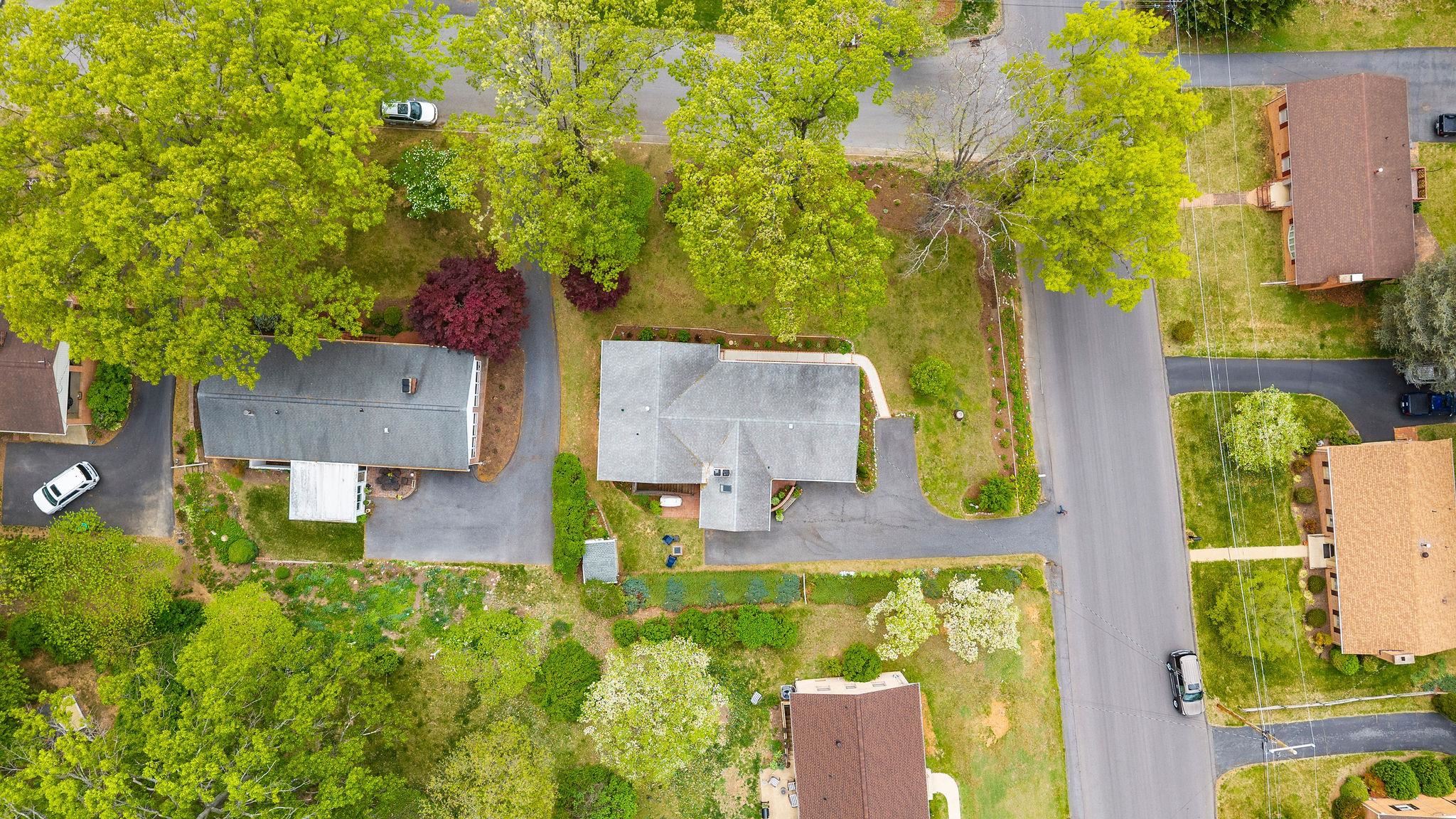 525 ROBIN ST, STAUNTON, Virginia 24401, 3 Bedrooms Bedrooms, ,2 BathroomsBathrooms,Residential,525 ROBIN ST,676197 MLS # 676197