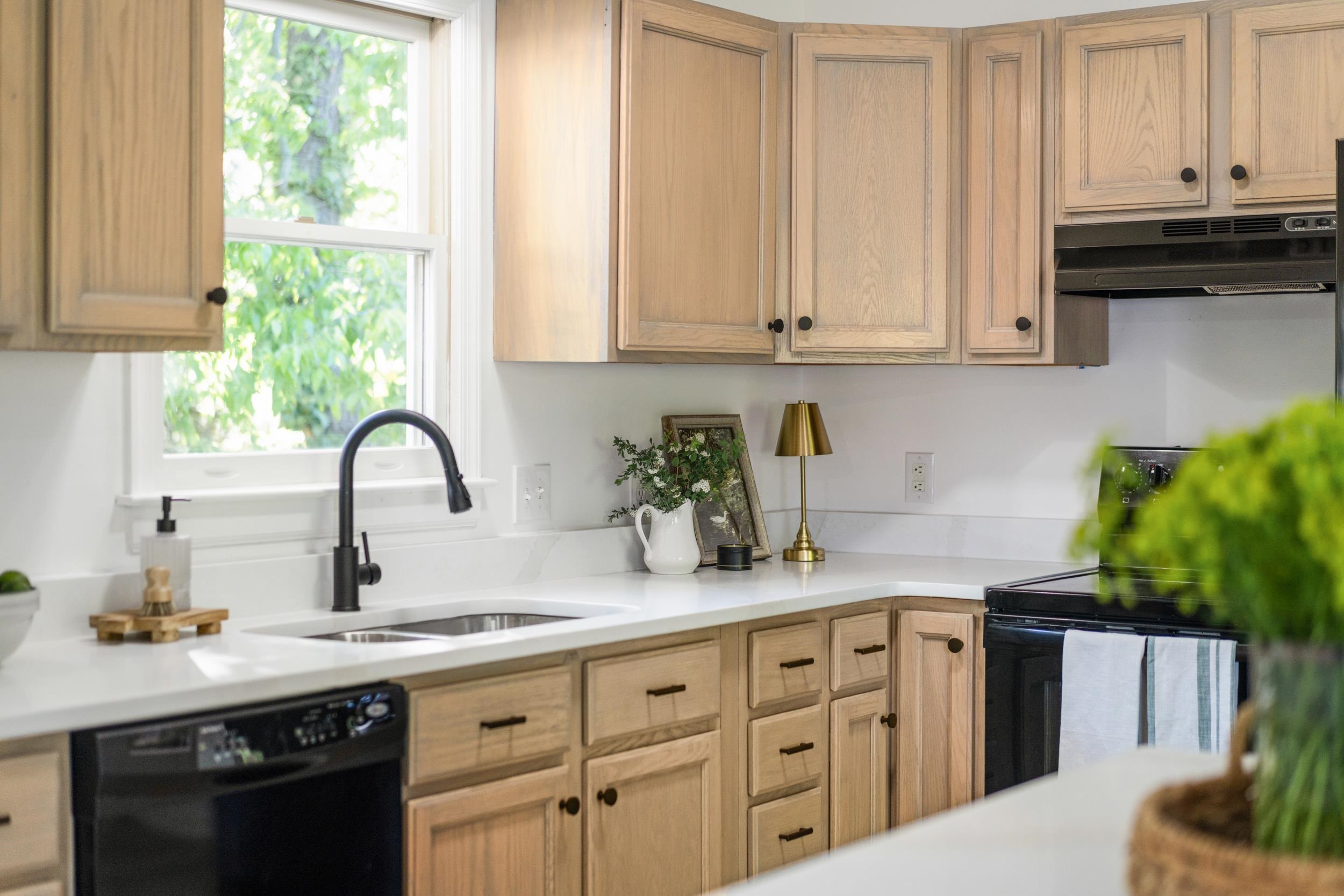 3 SULLIVAN ST, STAUNTON, Virginia 24401, 3 Bedrooms Bedrooms, ,2 BathroomsBathrooms,Residential,3 SULLIVAN ST,676198 MLS # 676198