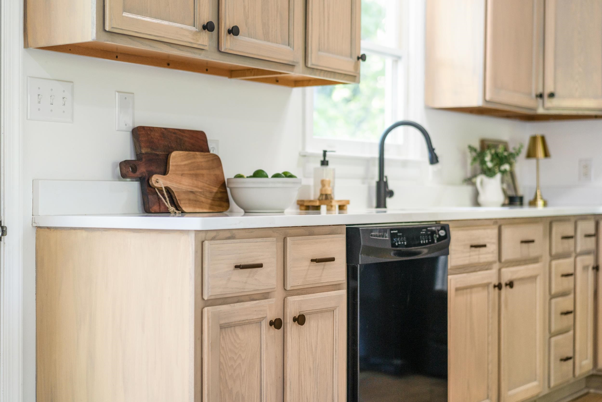 3 SULLIVAN ST, STAUNTON, Virginia 24401, 3 Bedrooms Bedrooms, ,2 BathroomsBathrooms,Residential,3 SULLIVAN ST,676198 MLS # 676198