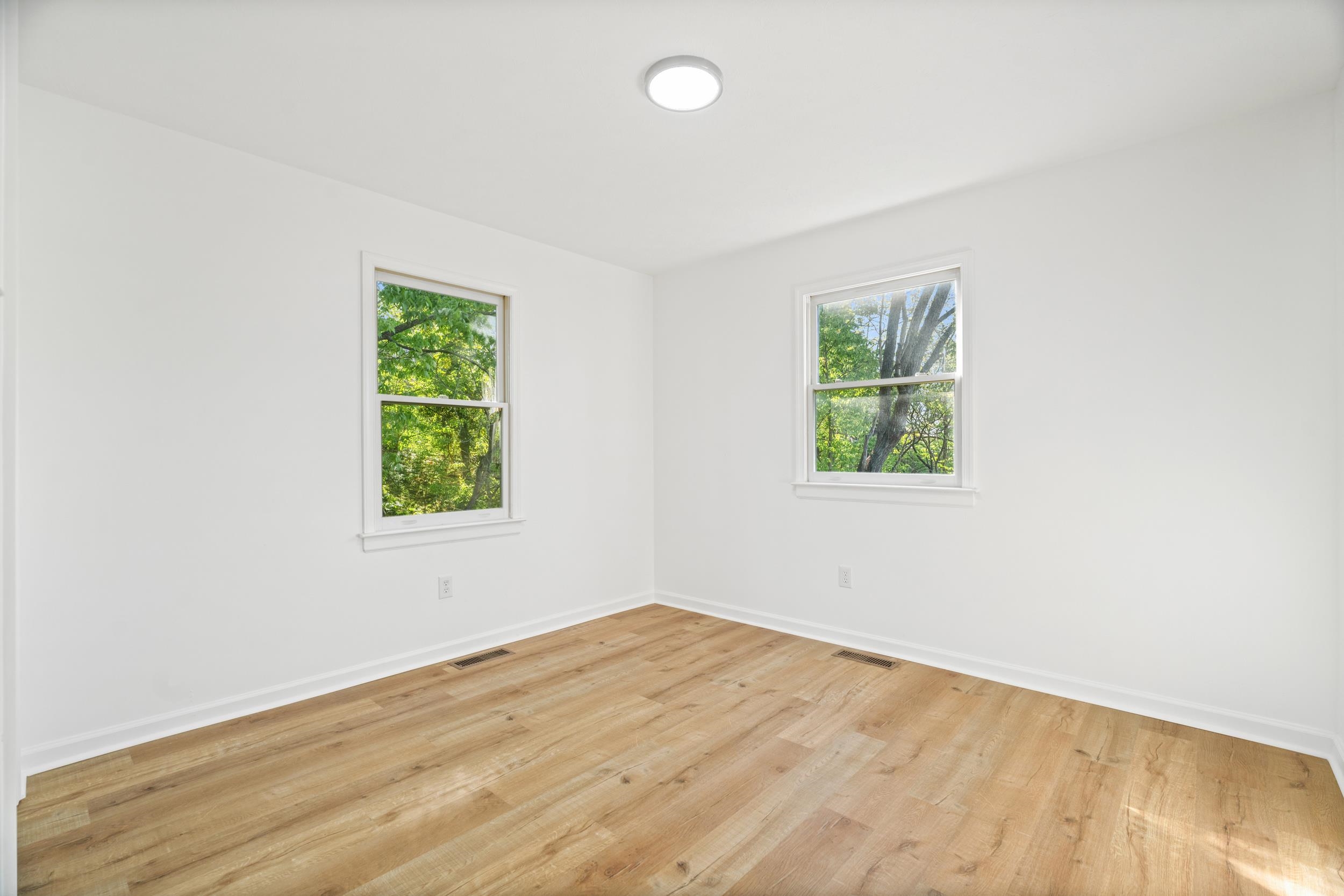 3 SULLIVAN ST, STAUNTON, Virginia 24401, 3 Bedrooms Bedrooms, ,2 BathroomsBathrooms,Residential,3 SULLIVAN ST,676198 MLS # 676198