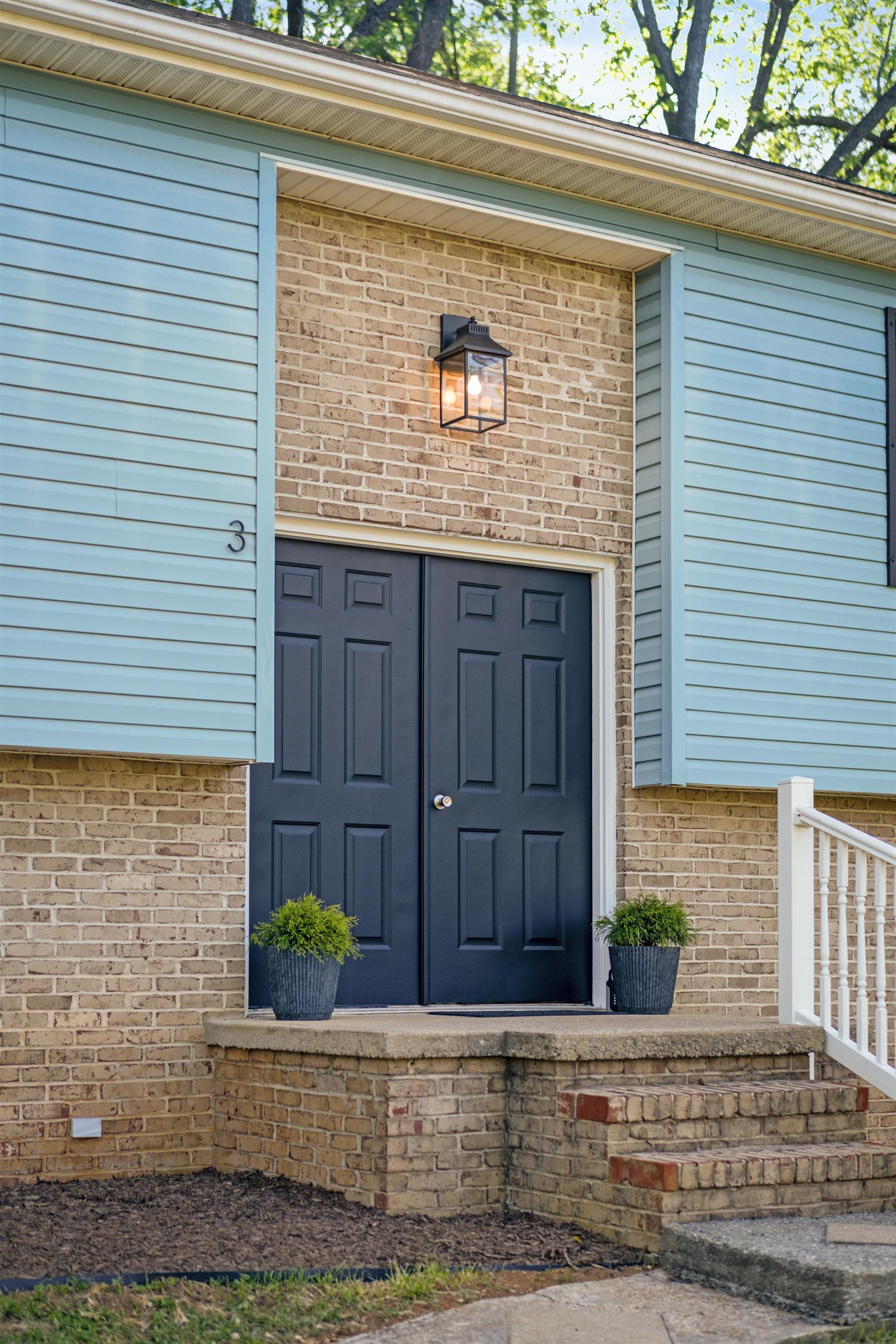 3 SULLIVAN ST, STAUNTON, Virginia 24401, 3 Bedrooms Bedrooms, ,2 BathroomsBathrooms,Residential,3 SULLIVAN ST,676198 MLS # 676198