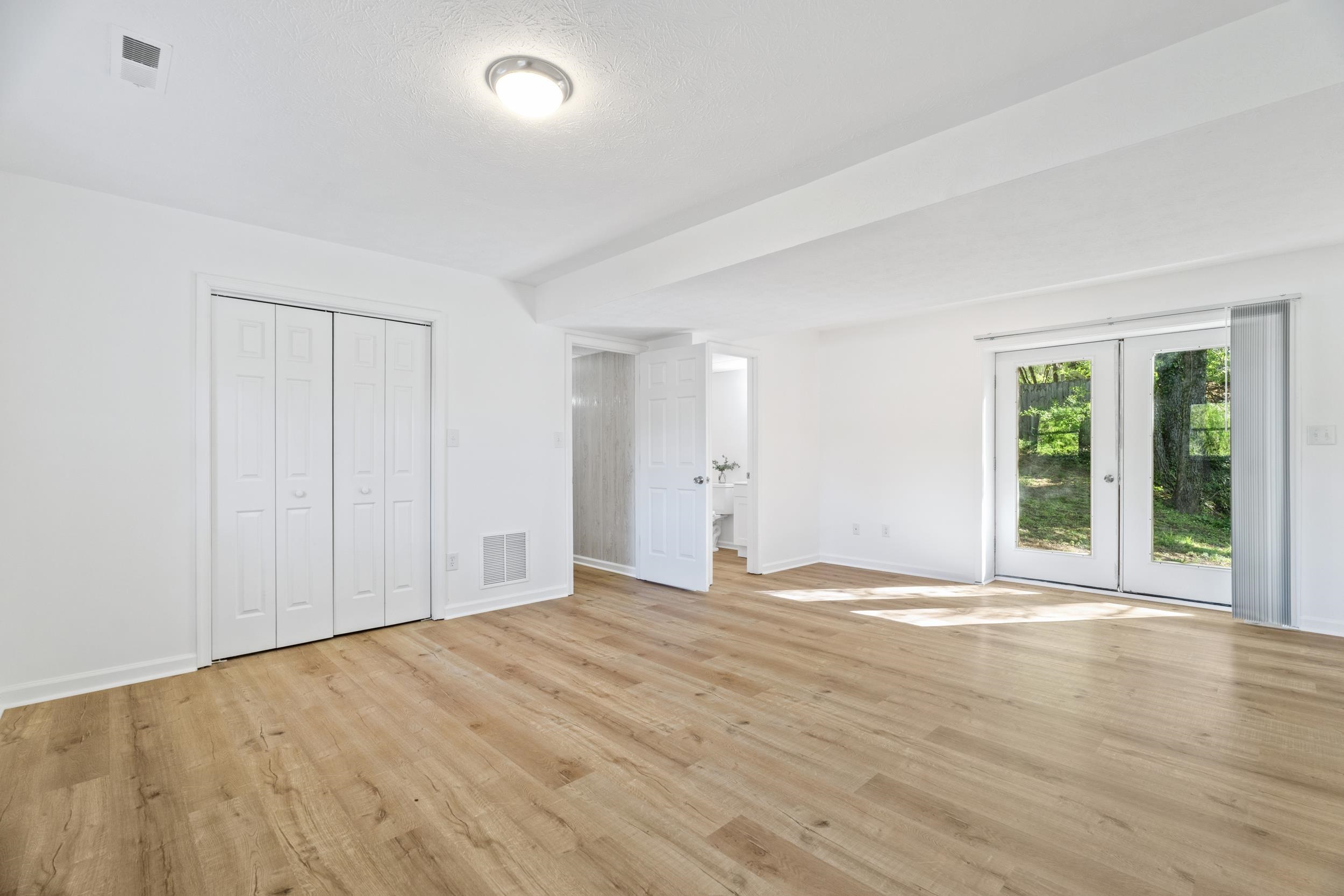 3 SULLIVAN ST, STAUNTON, Virginia 24401, 3 Bedrooms Bedrooms, ,2 BathroomsBathrooms,Residential,3 SULLIVAN ST,676198 MLS # 676198