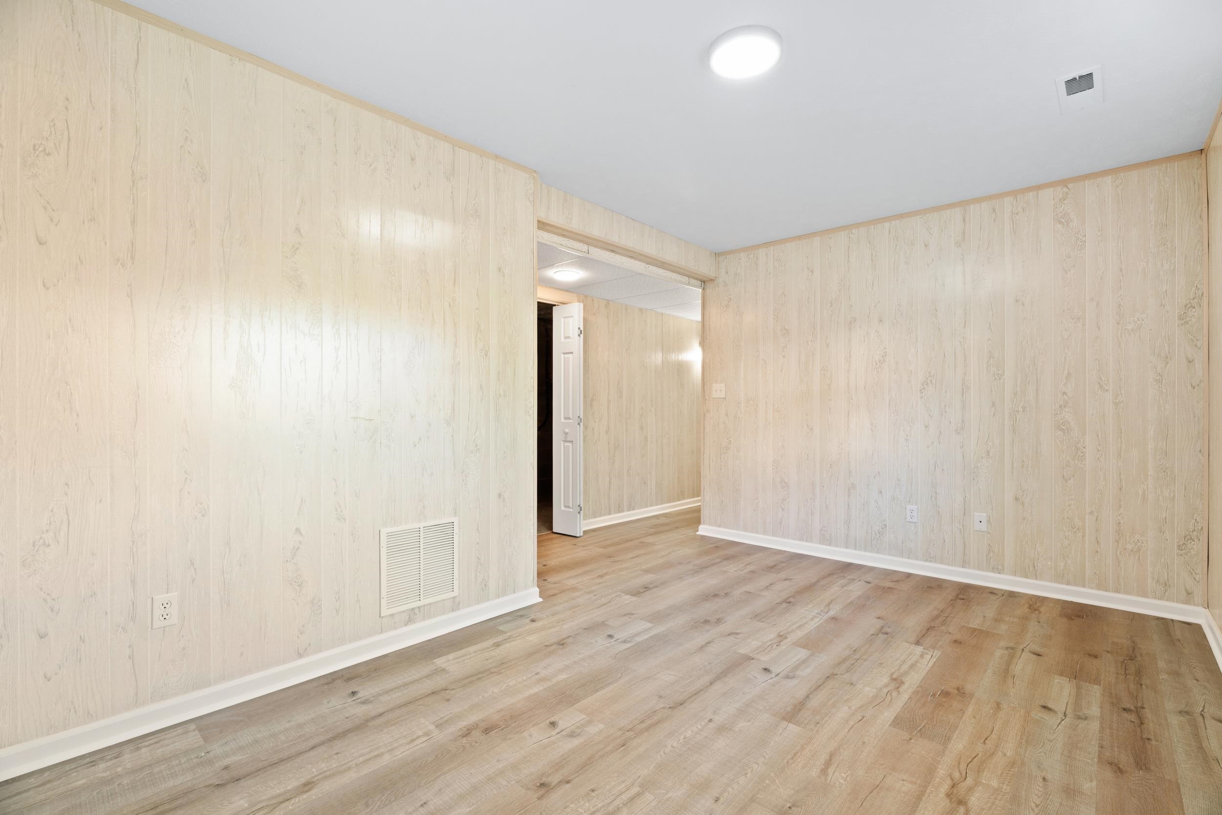 3 SULLIVAN ST, STAUNTON, Virginia 24401, 3 Bedrooms Bedrooms, ,2 BathroomsBathrooms,Residential,3 SULLIVAN ST,676198 MLS # 676198